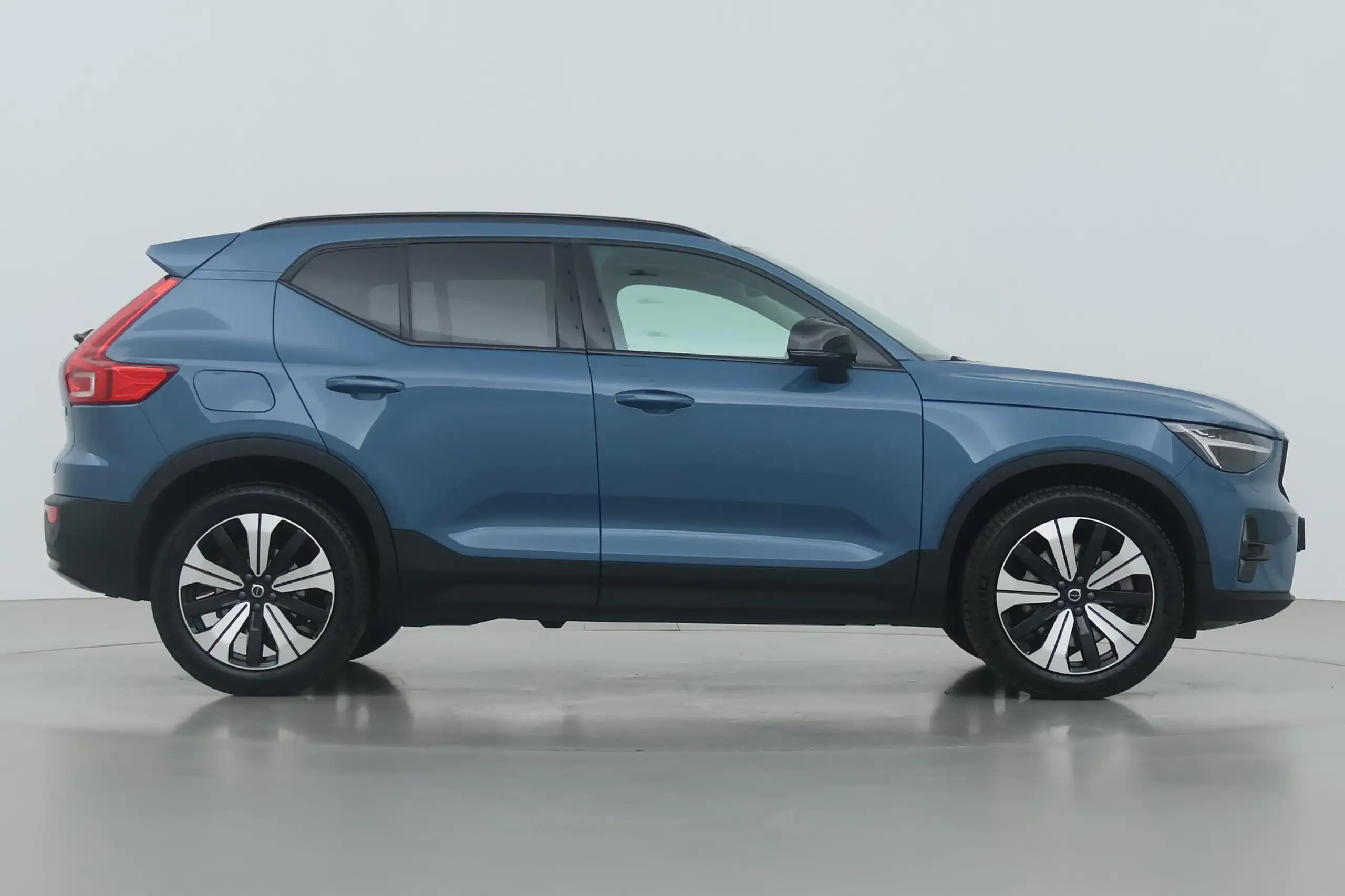 Volvo - XC40