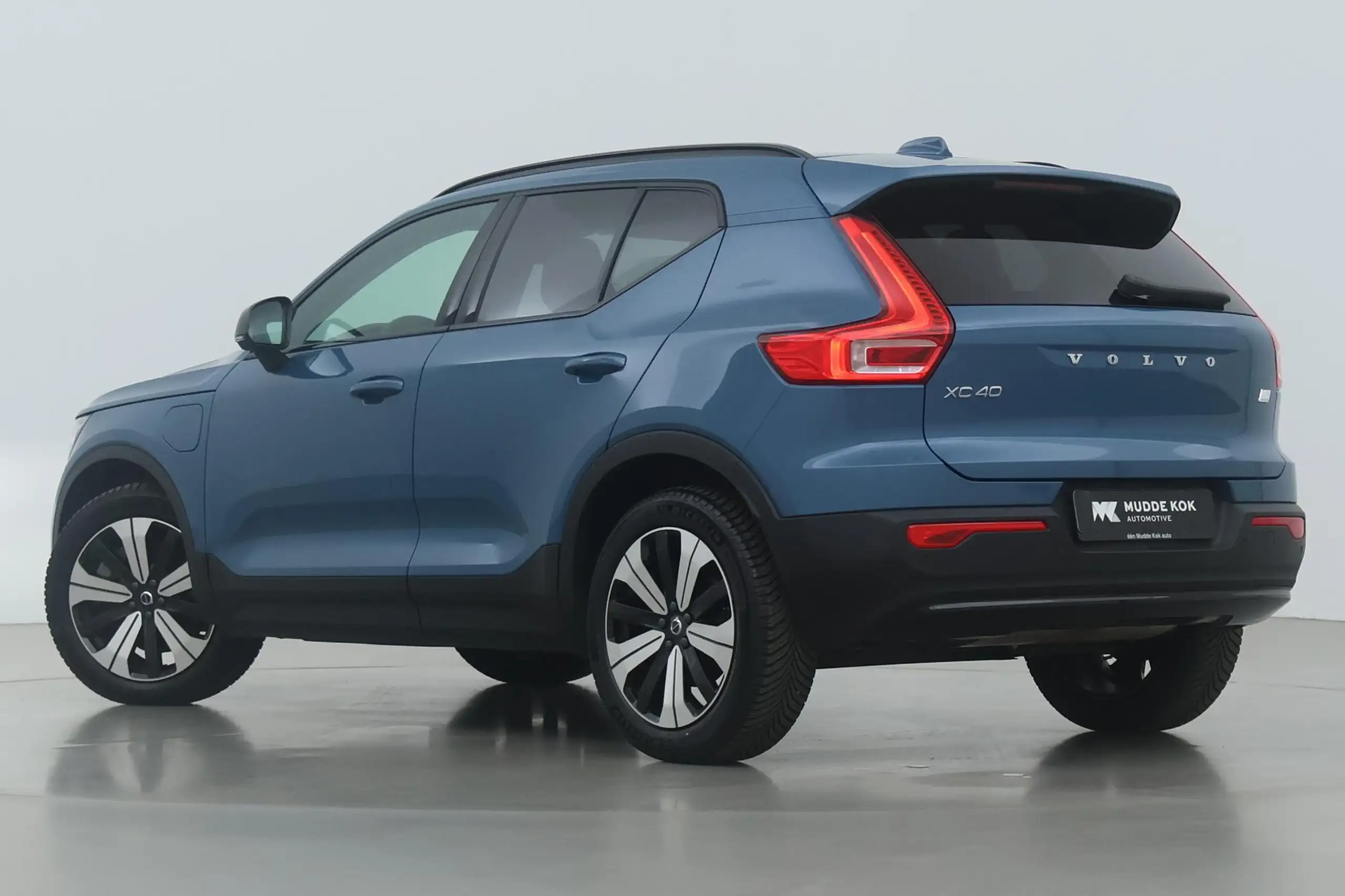 Volvo - XC40