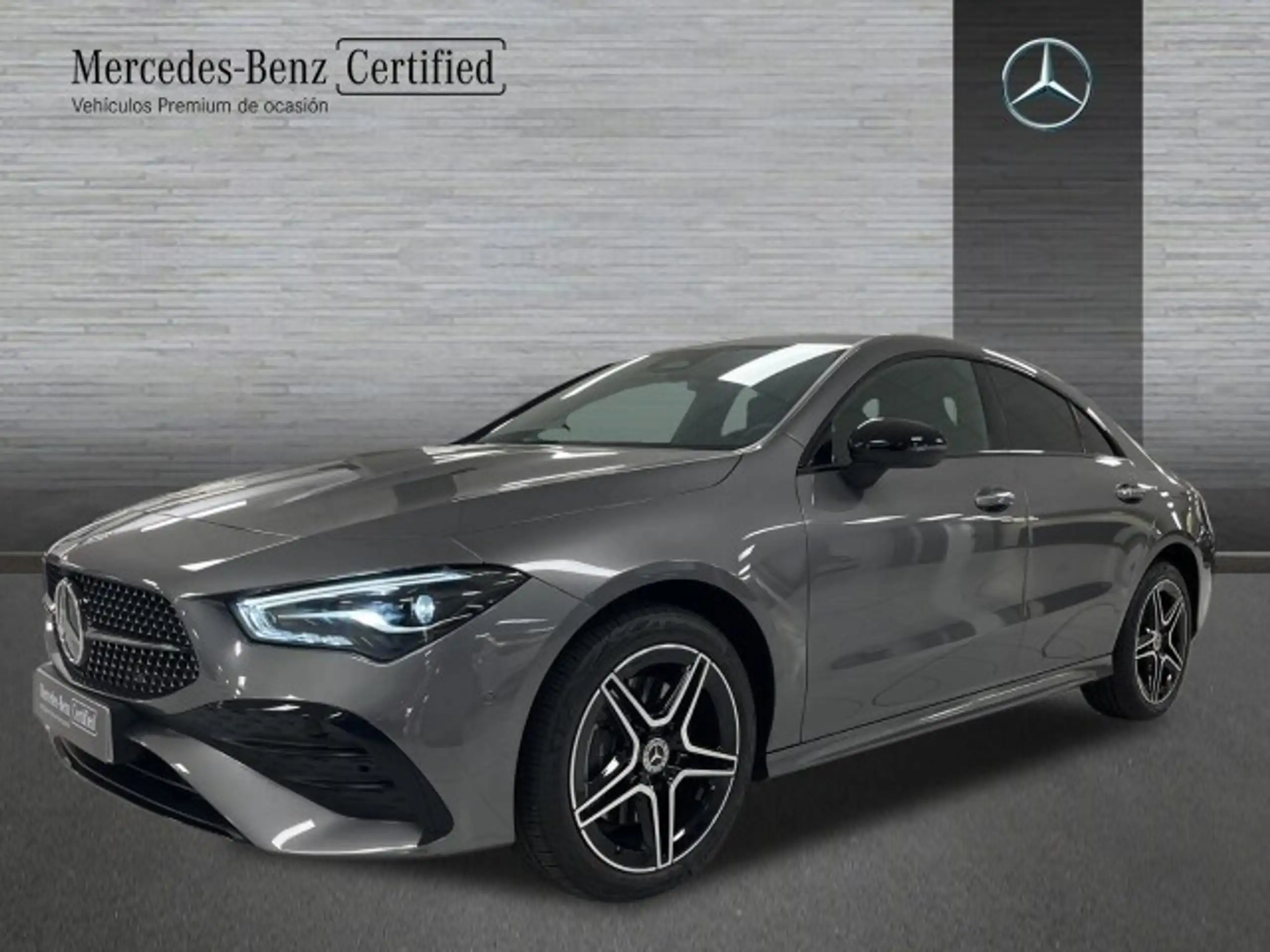 Mercedes-Benz - CLA 250