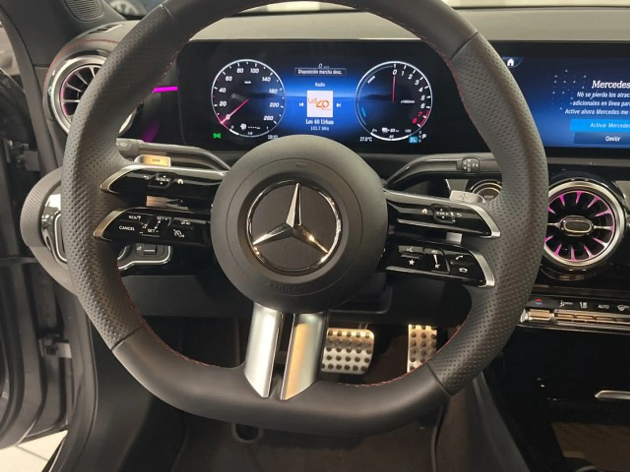 Mercedes-Benz - CLA 250