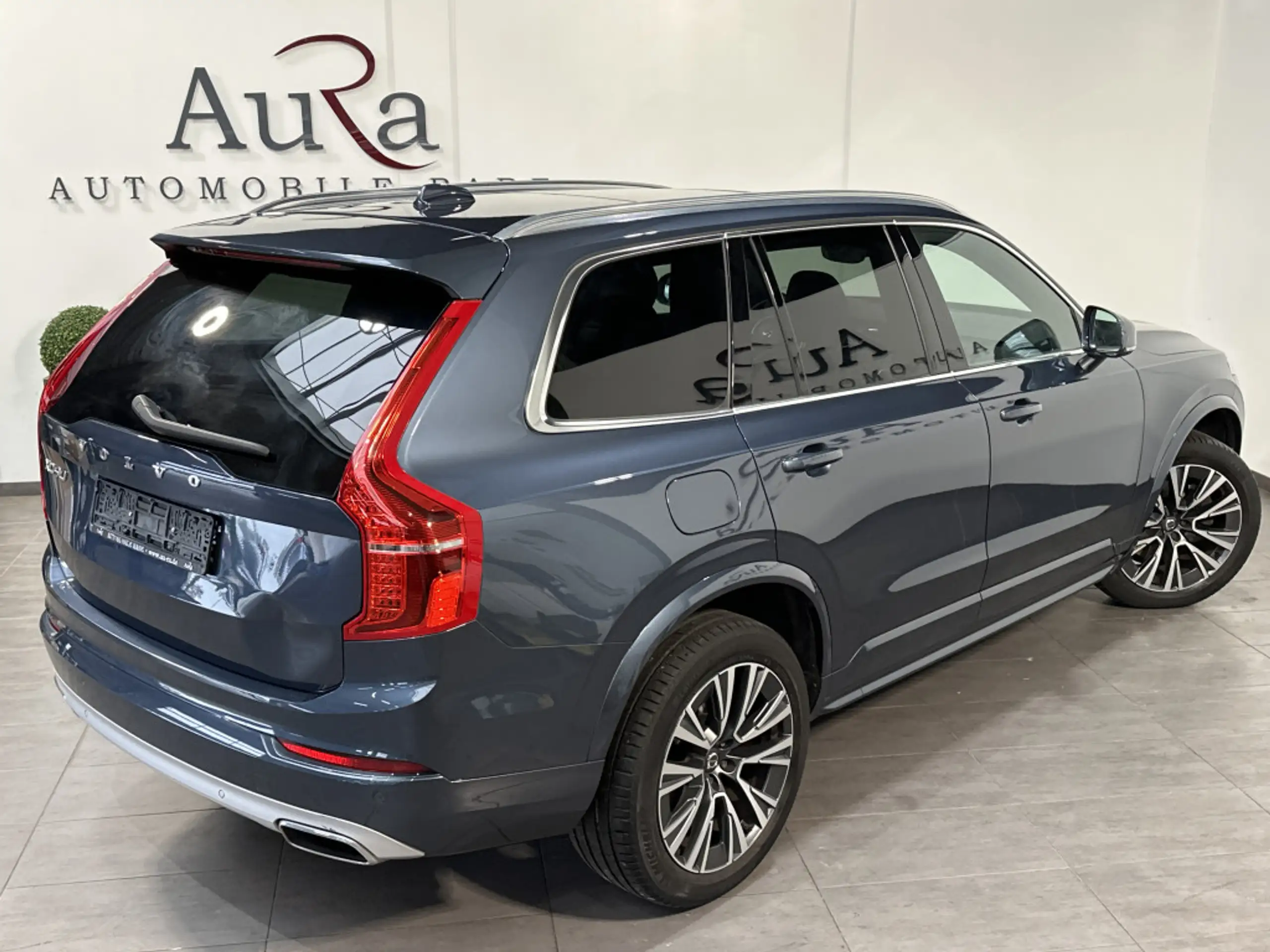 Volvo - XC90