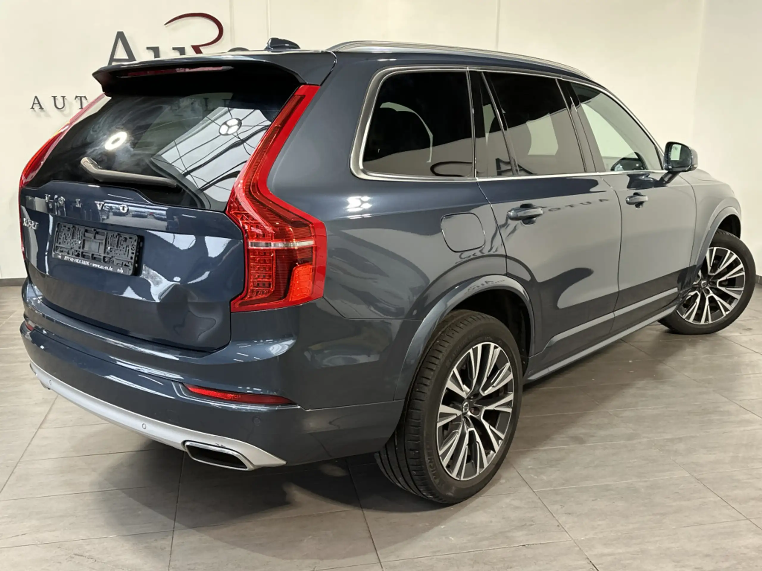 Volvo - XC90