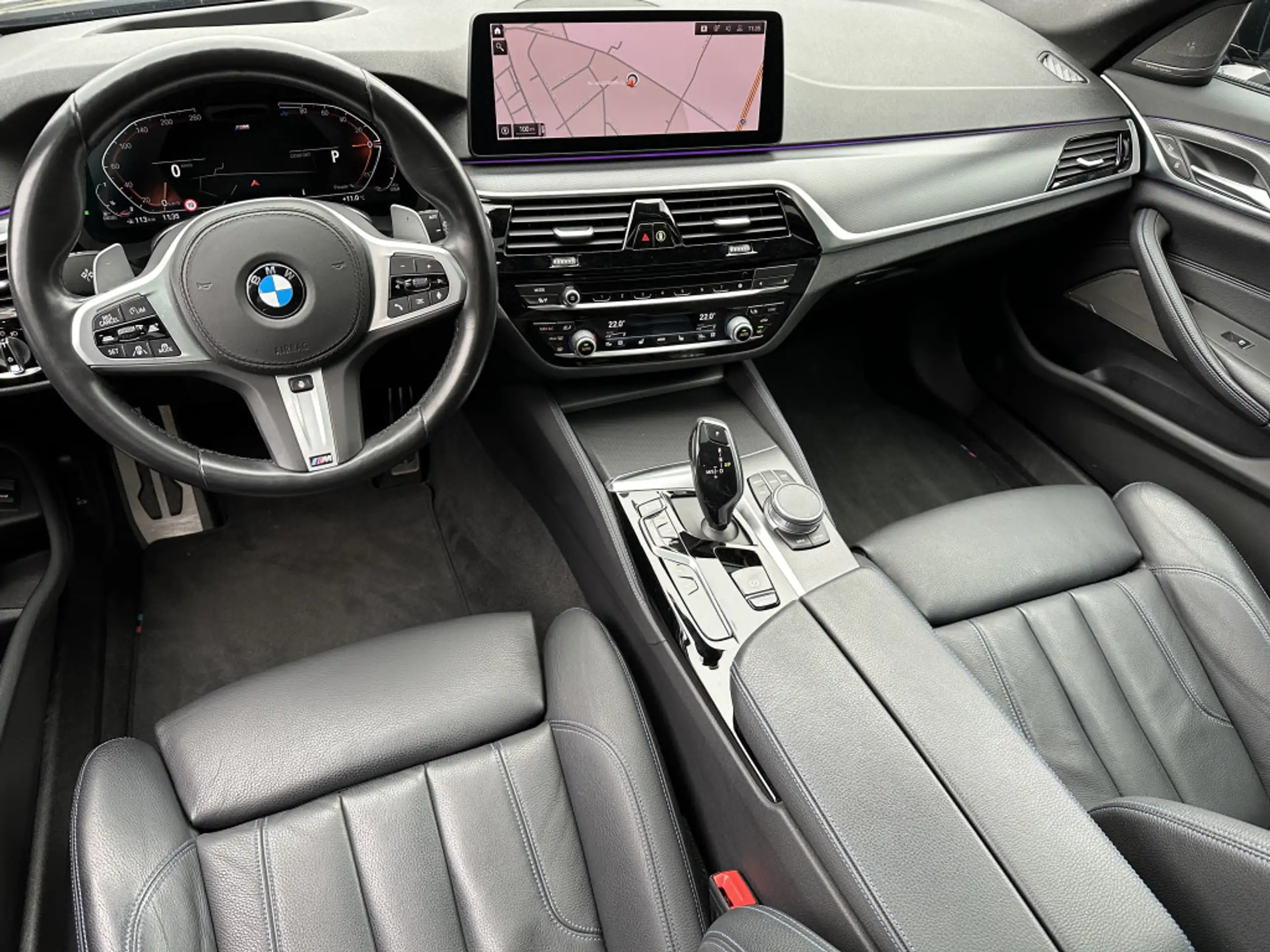 BMW - 520