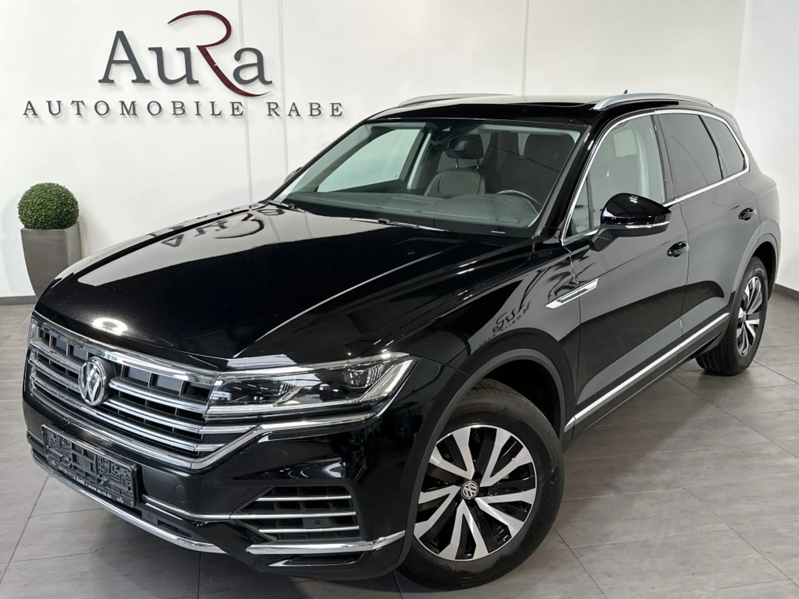 Volkswagen - Touareg