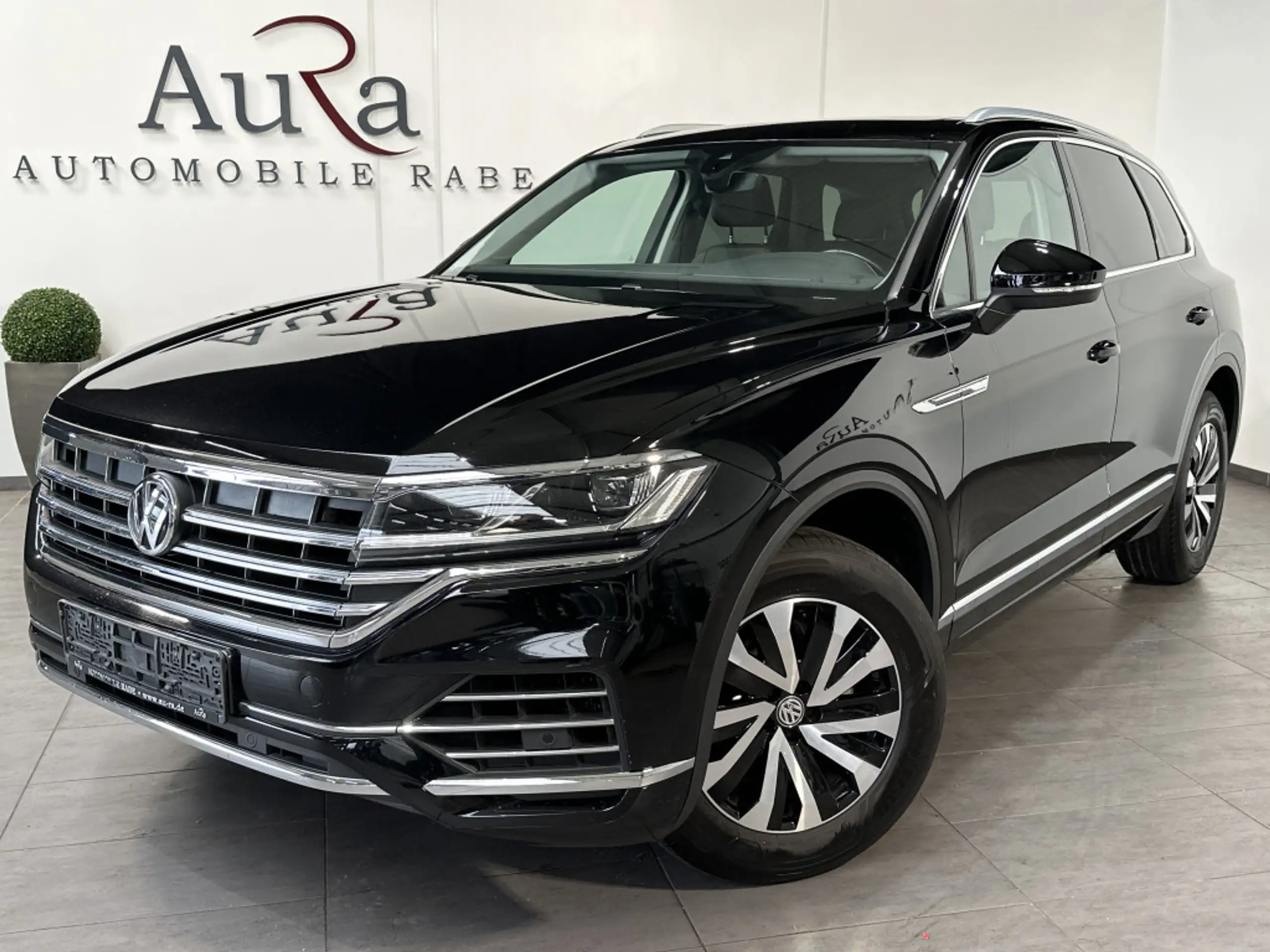 Volkswagen - Touareg