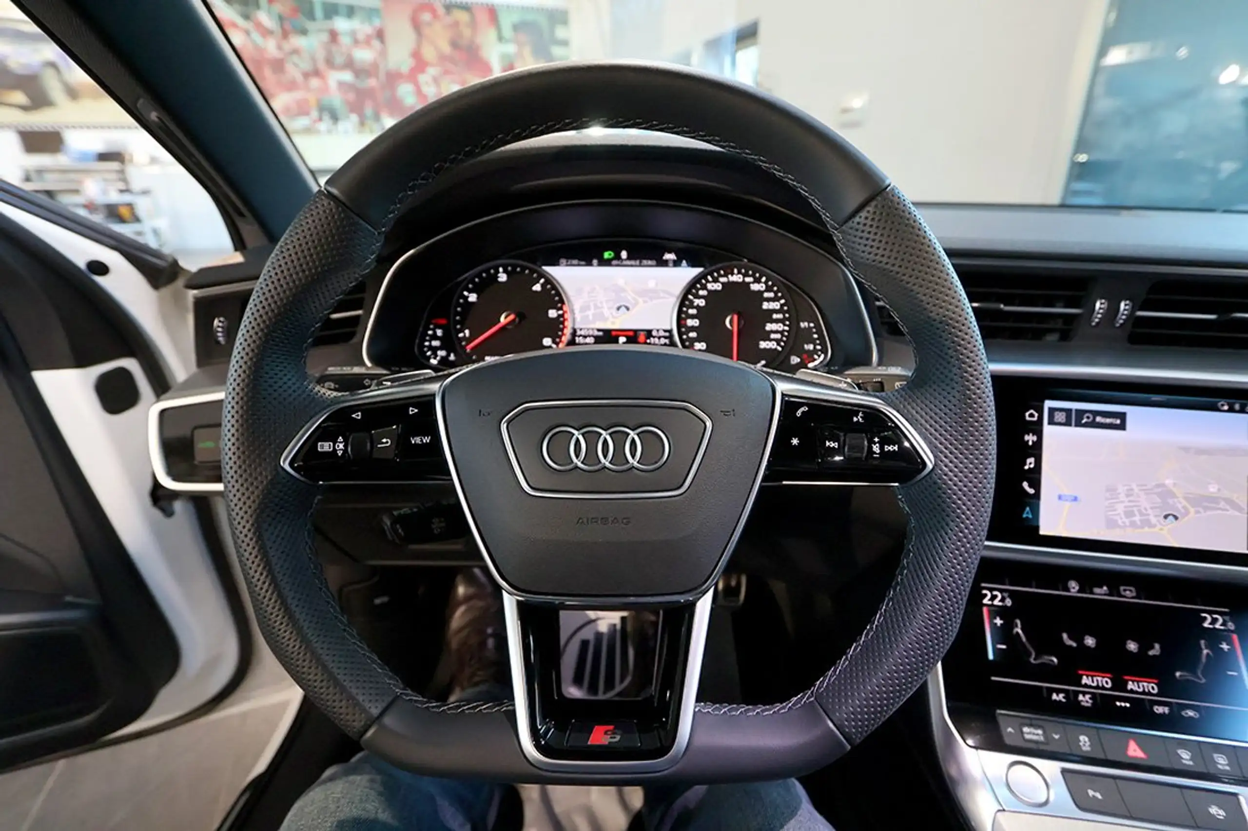 Audi - A6