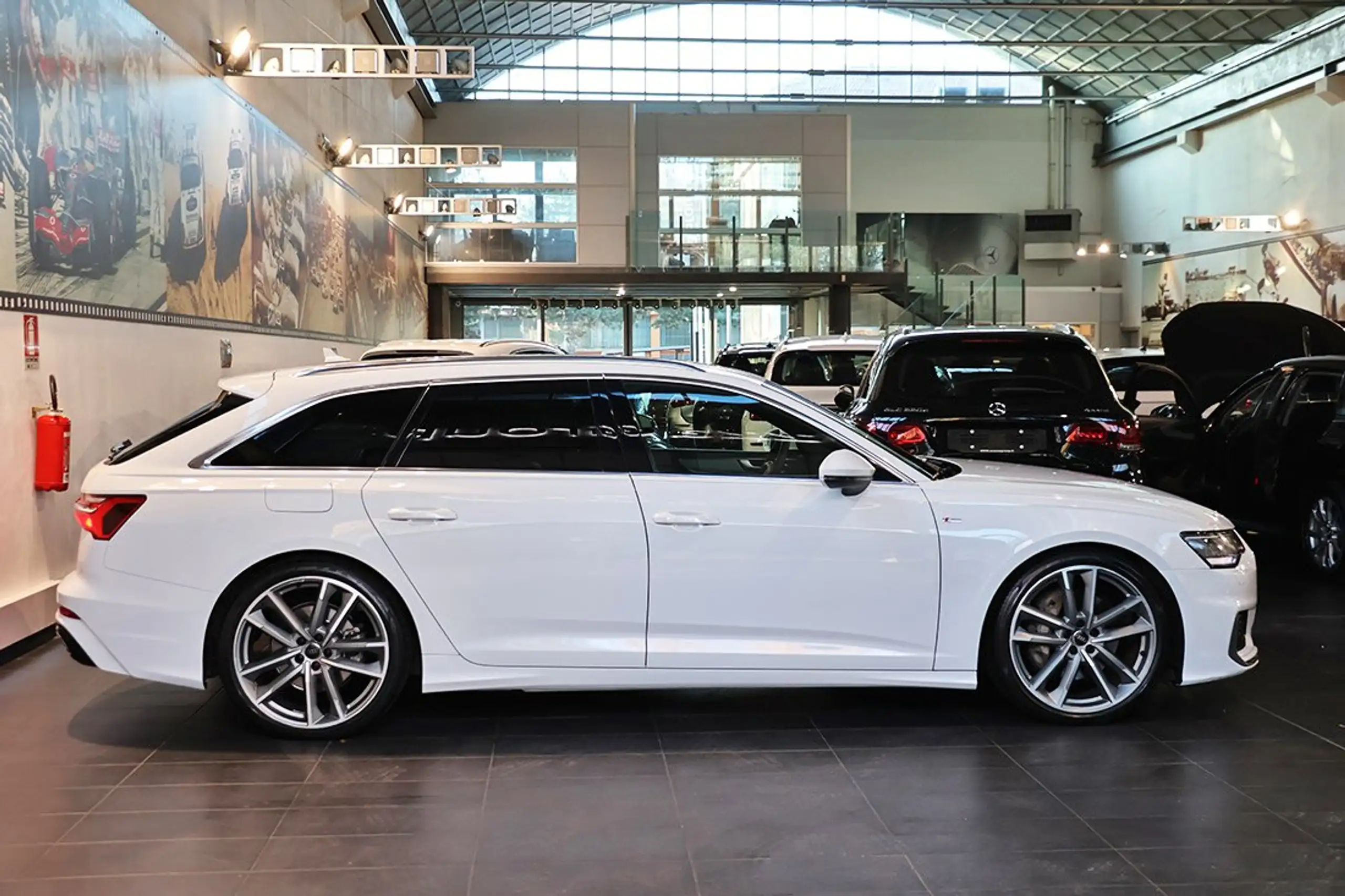 Audi - A6