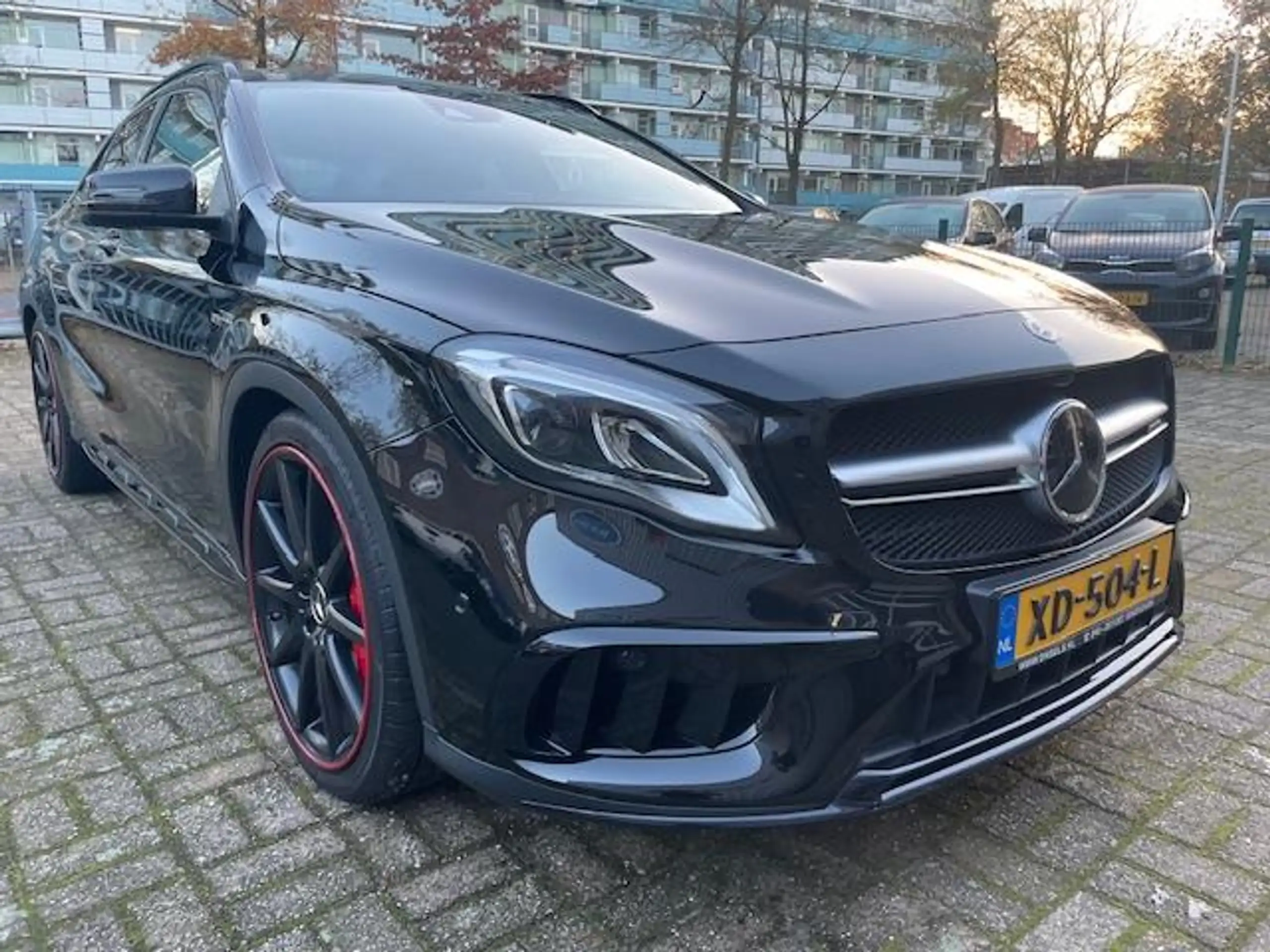 Mercedes-Benz - GLA 45 AMG