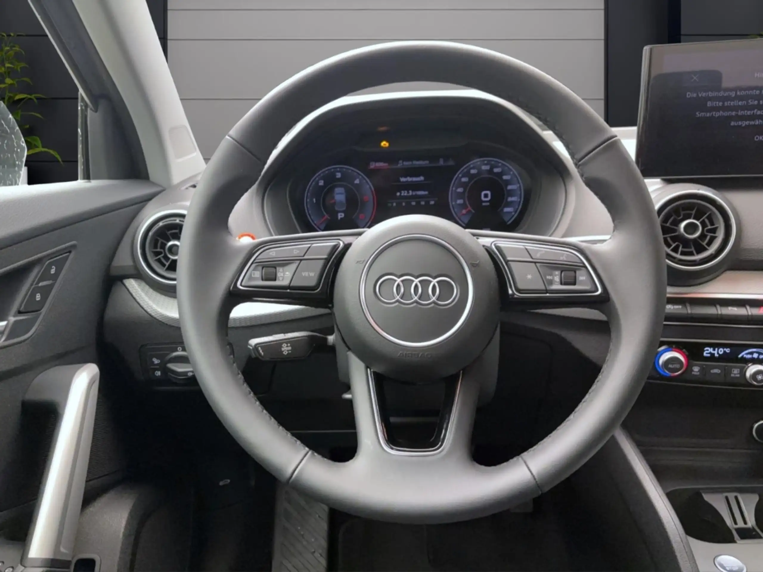 Audi - Q2