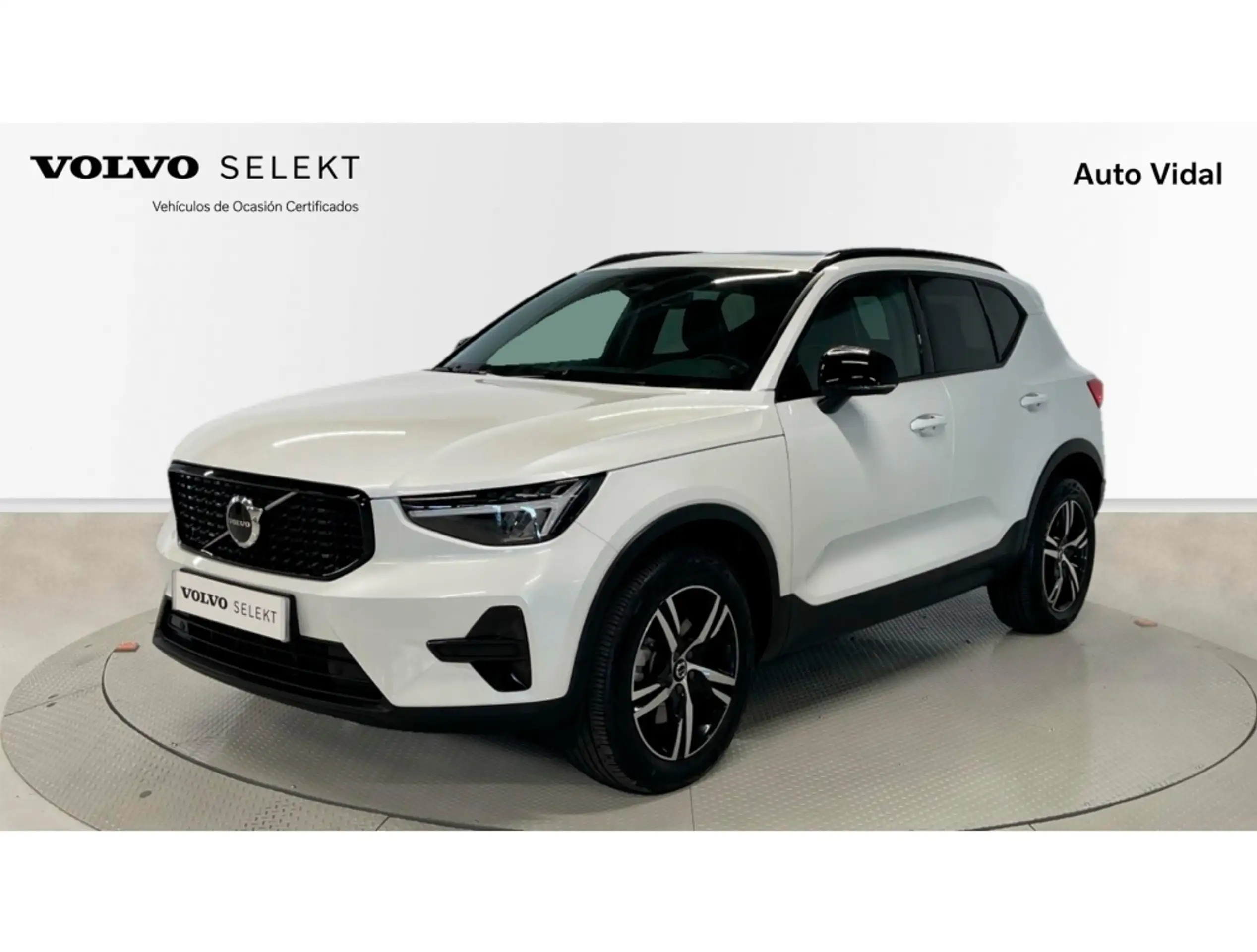 Volvo - XC40