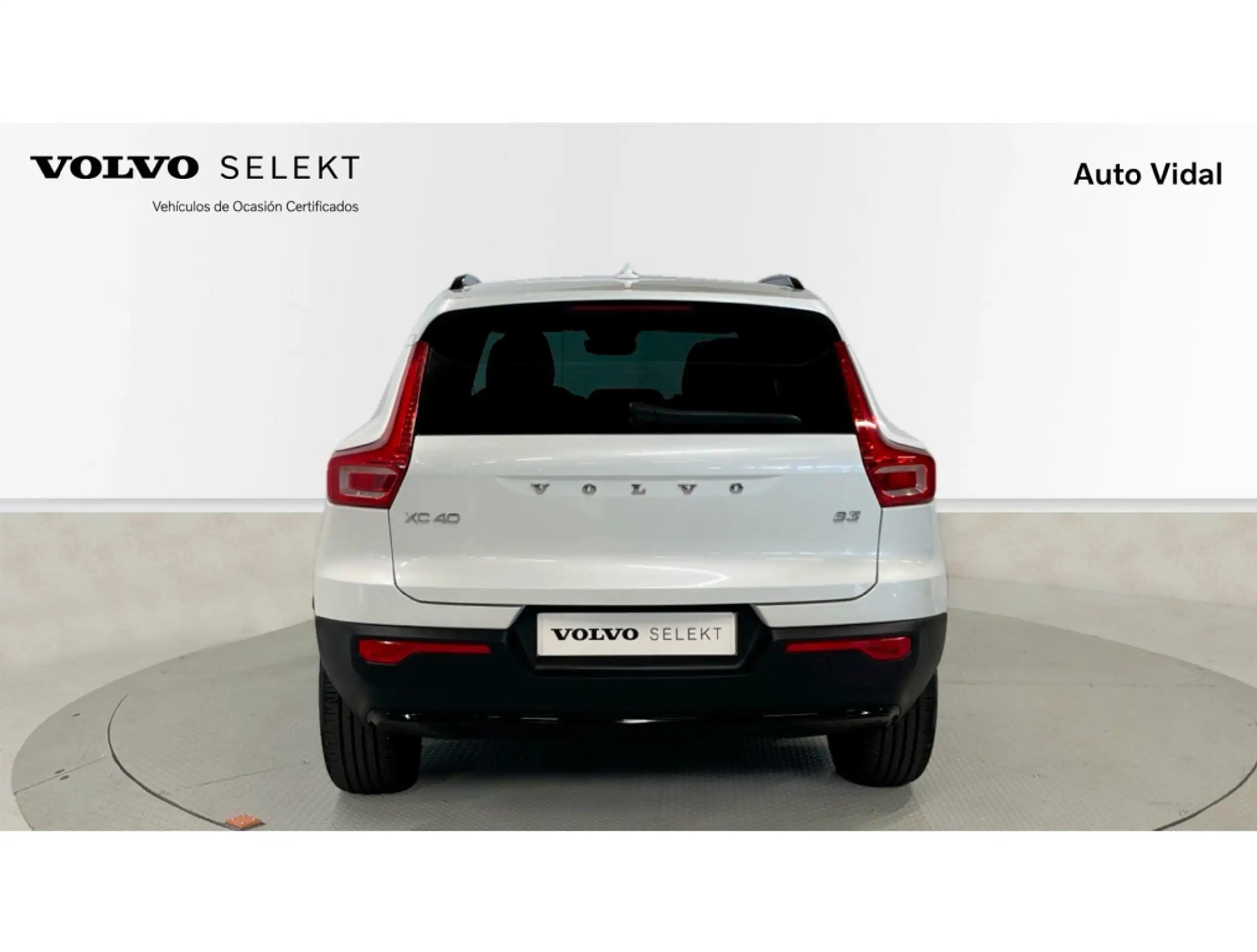 Volvo - XC40