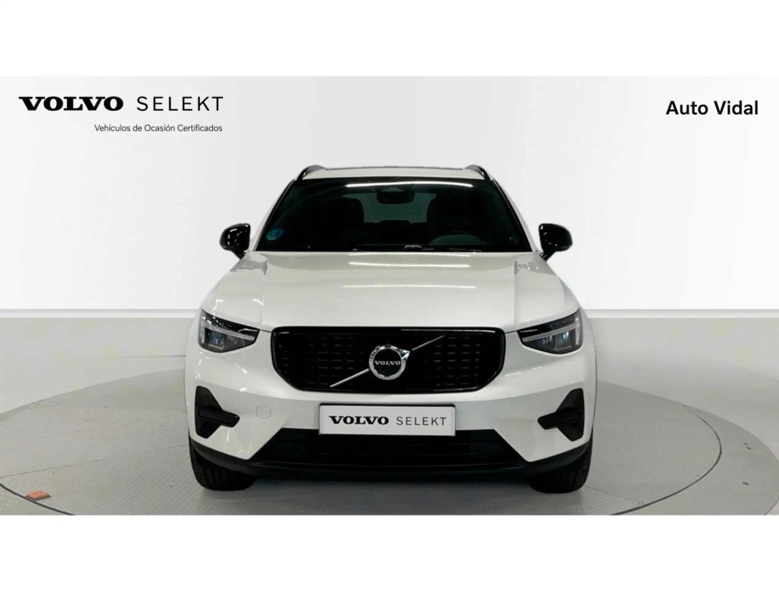 Volvo - XC40