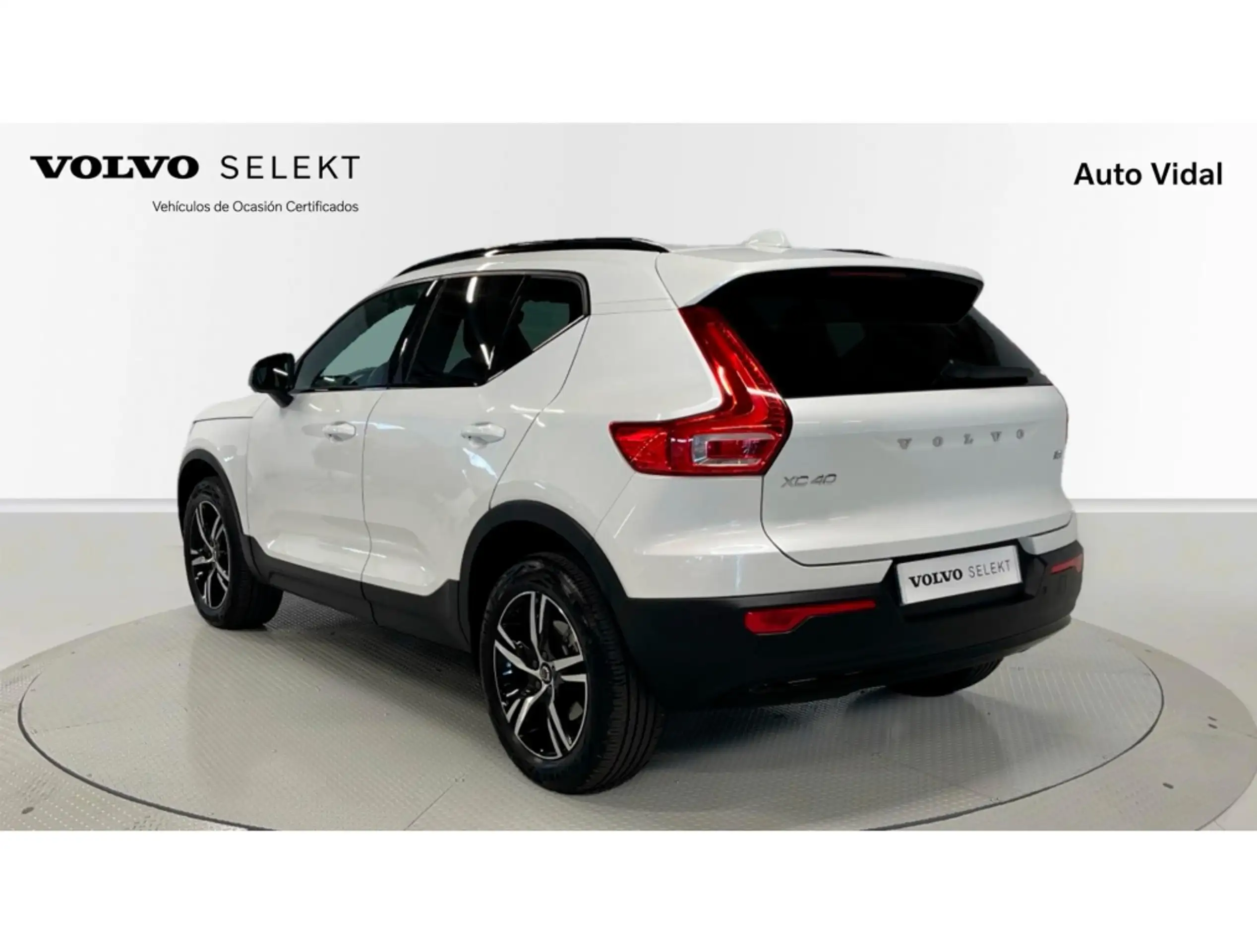 Volvo - XC40