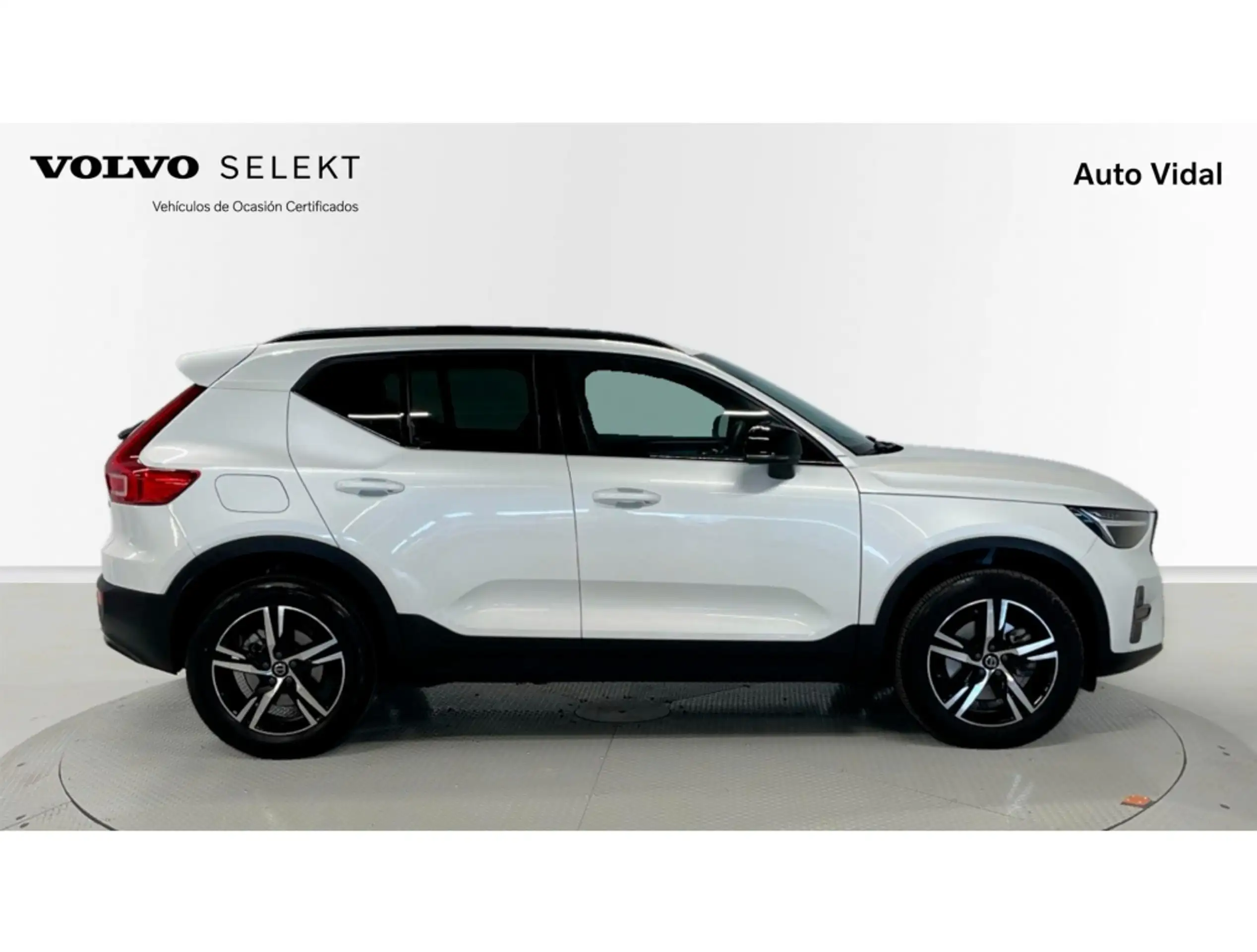 Volvo - XC40