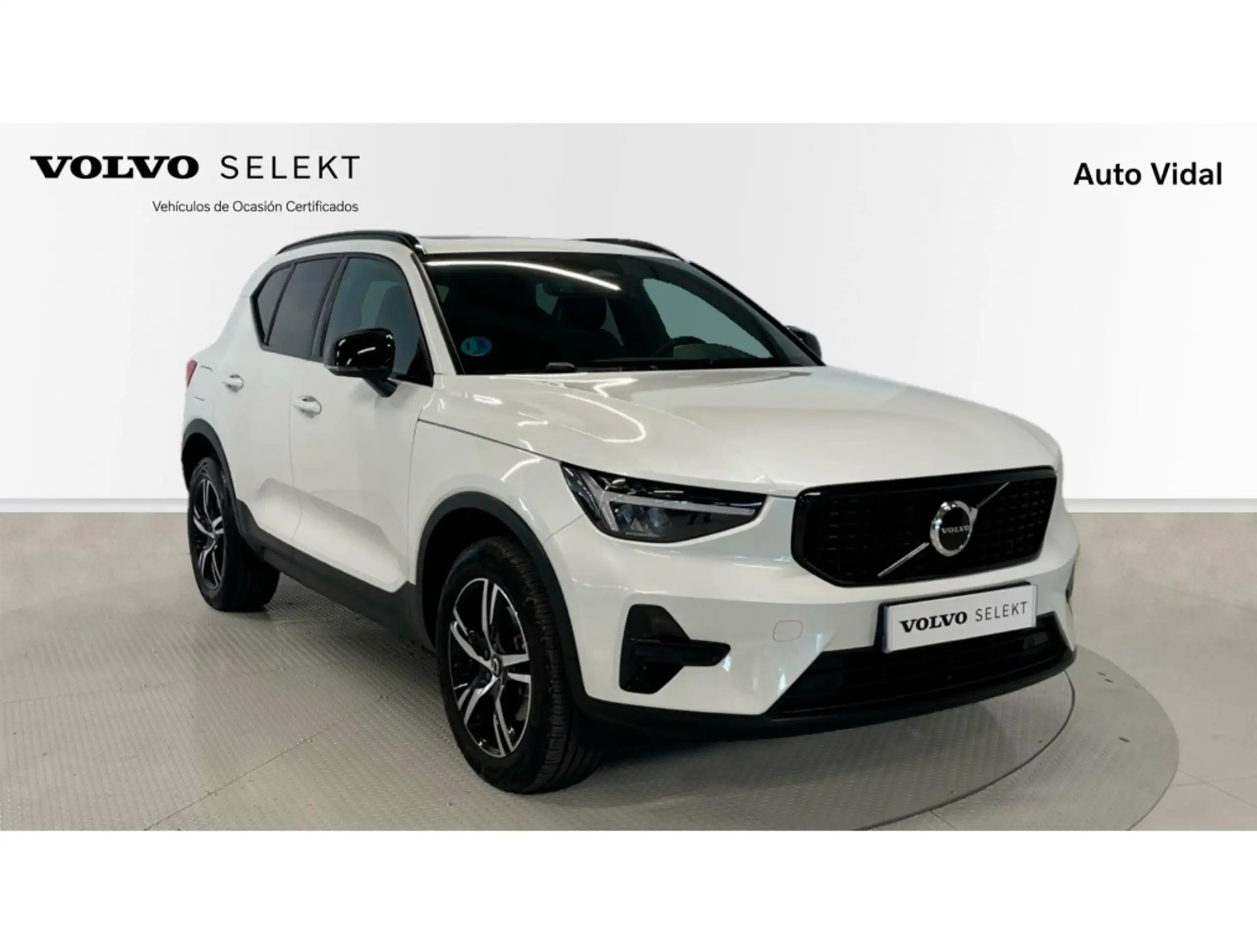 Volvo - XC40