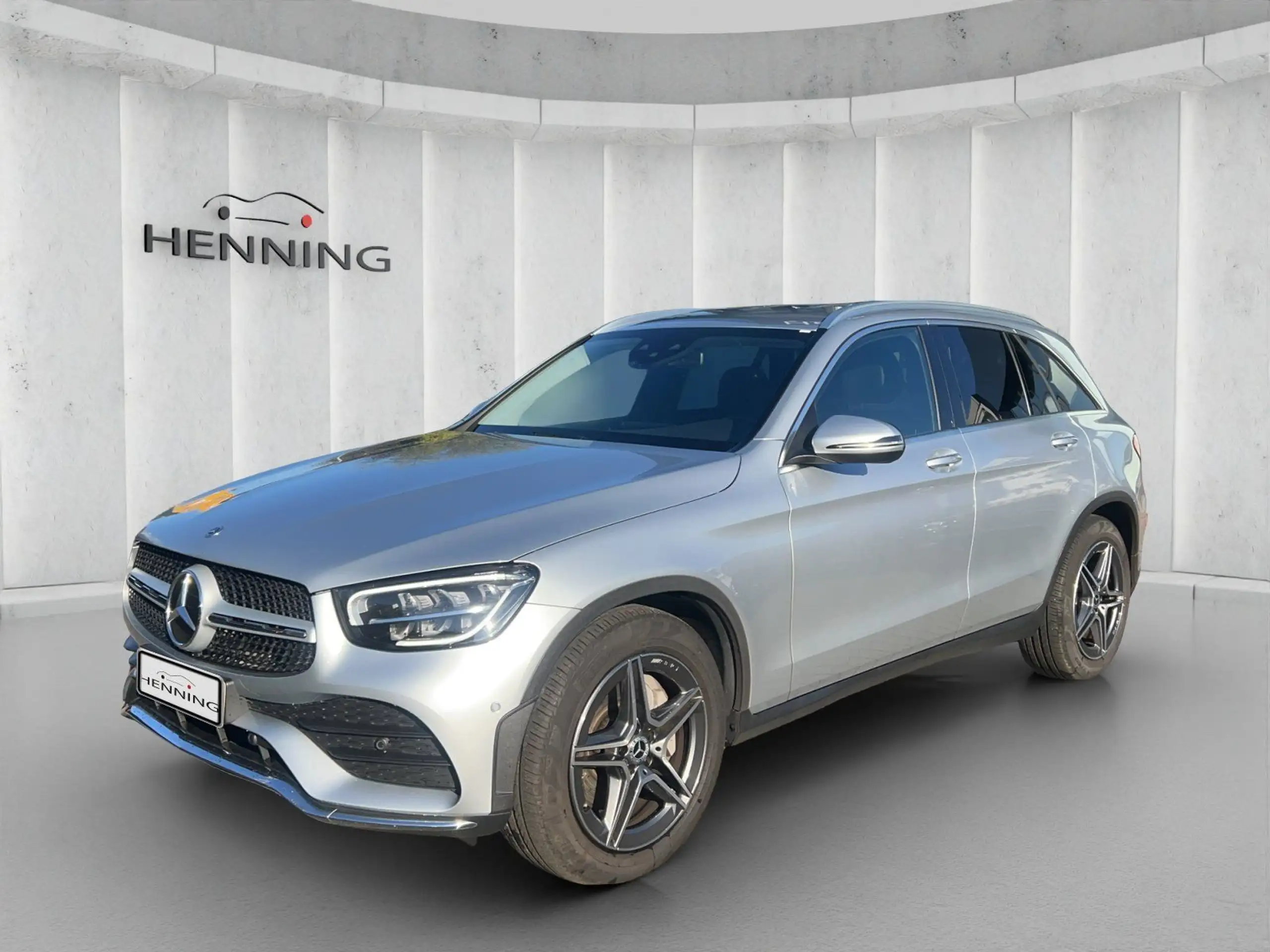 Mercedes-Benz - GLC 220