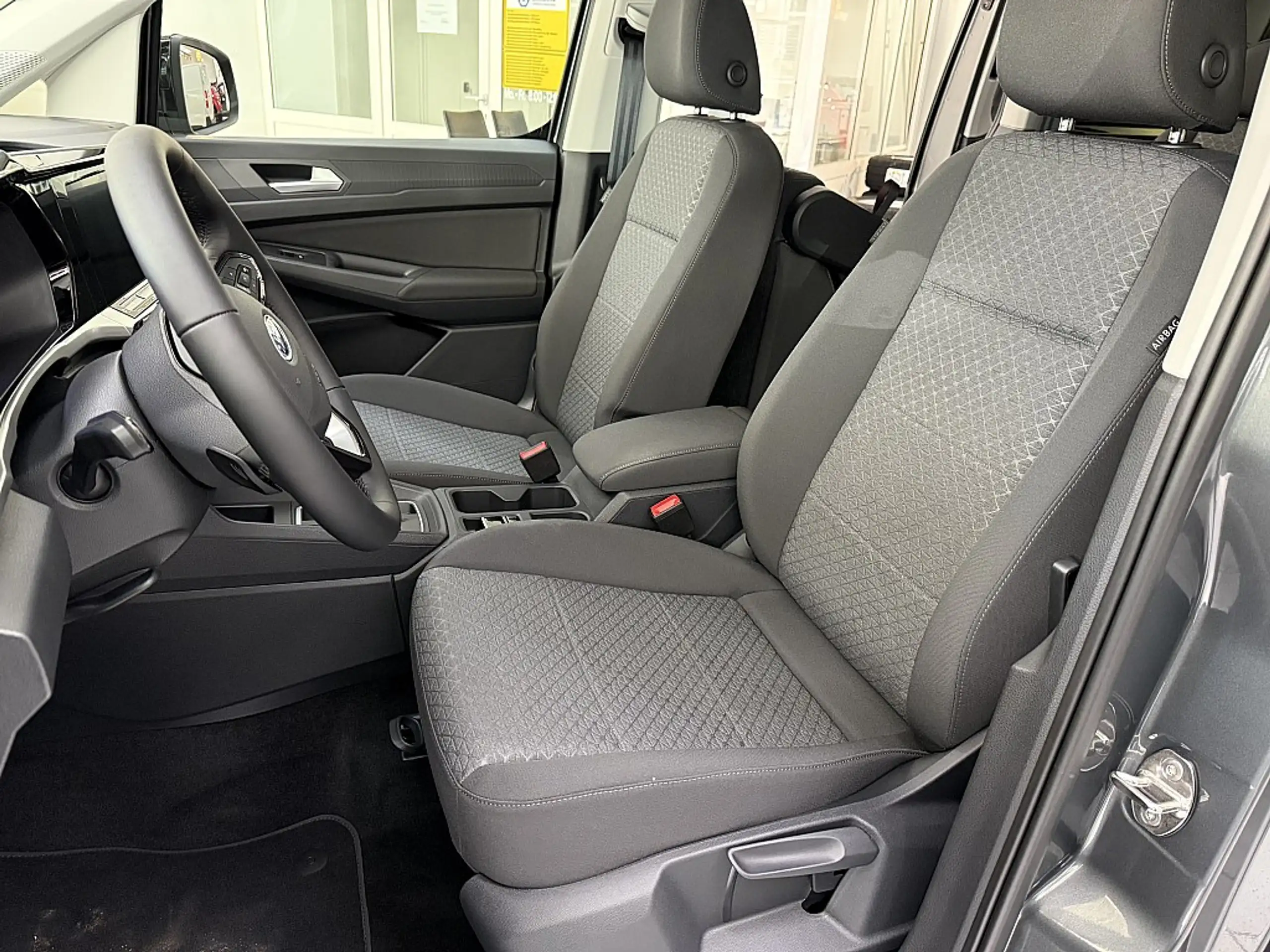 Ford - Grand Tourneo