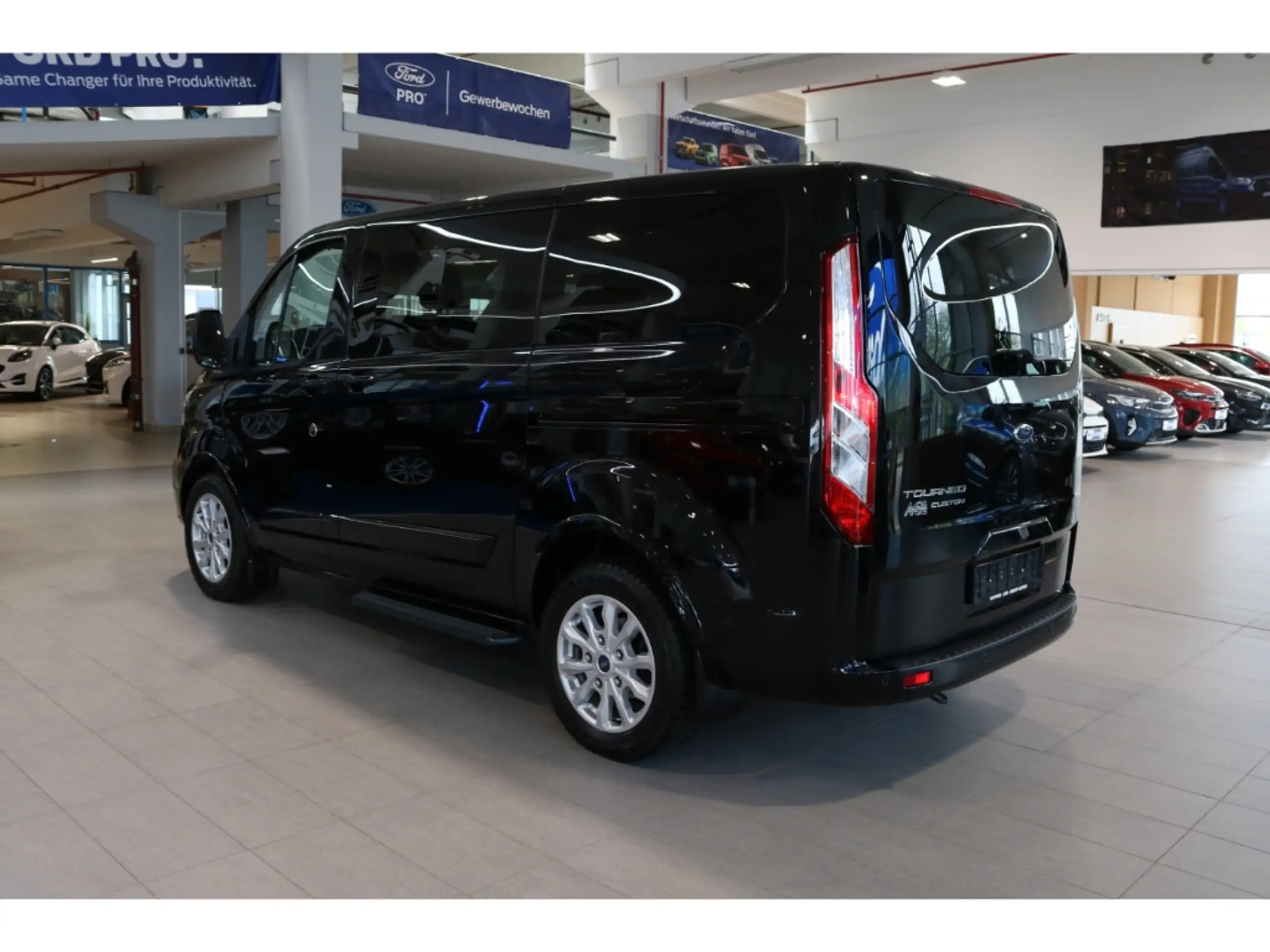 Ford - Tourneo Custom