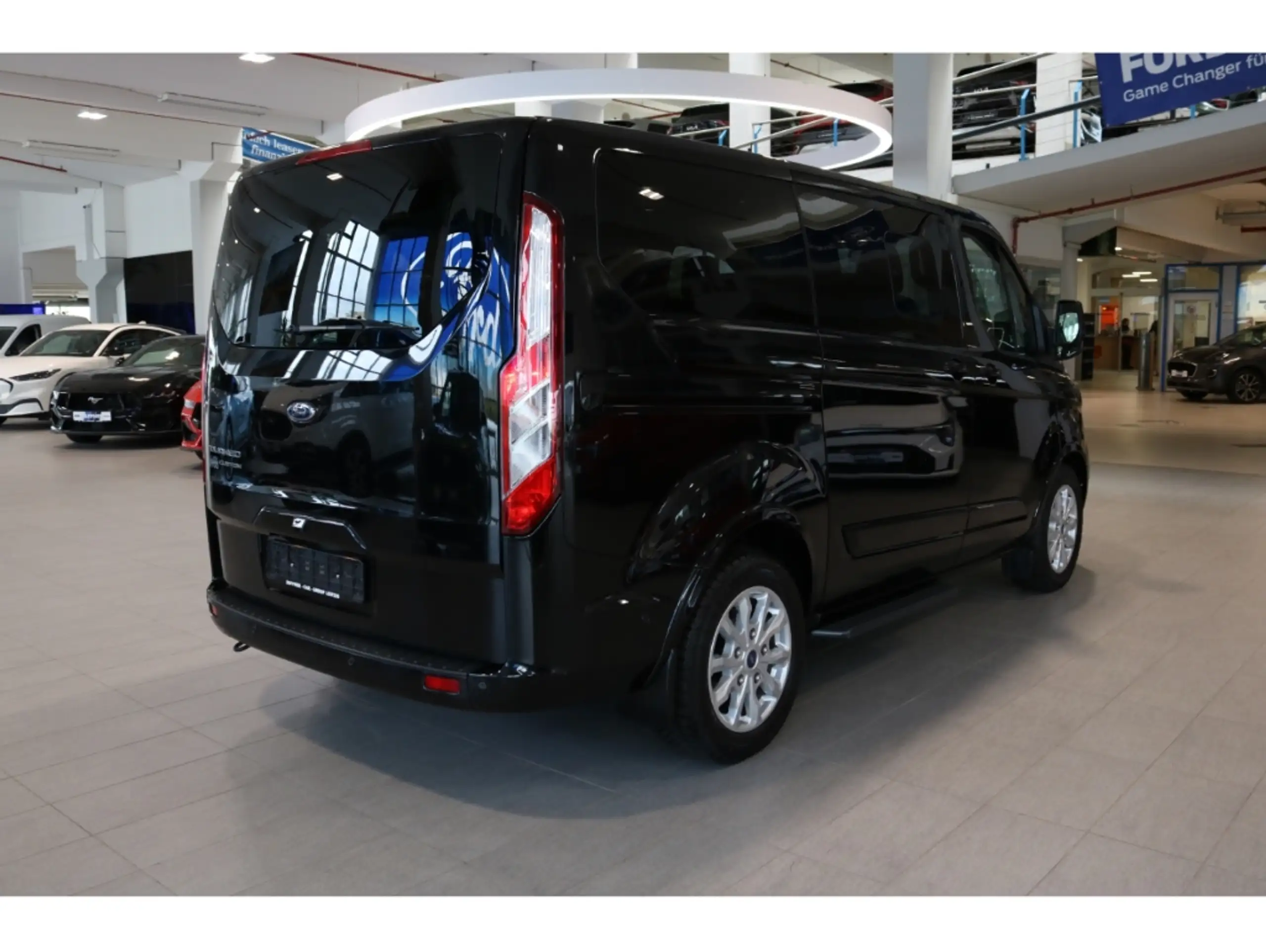 Ford - Tourneo Custom