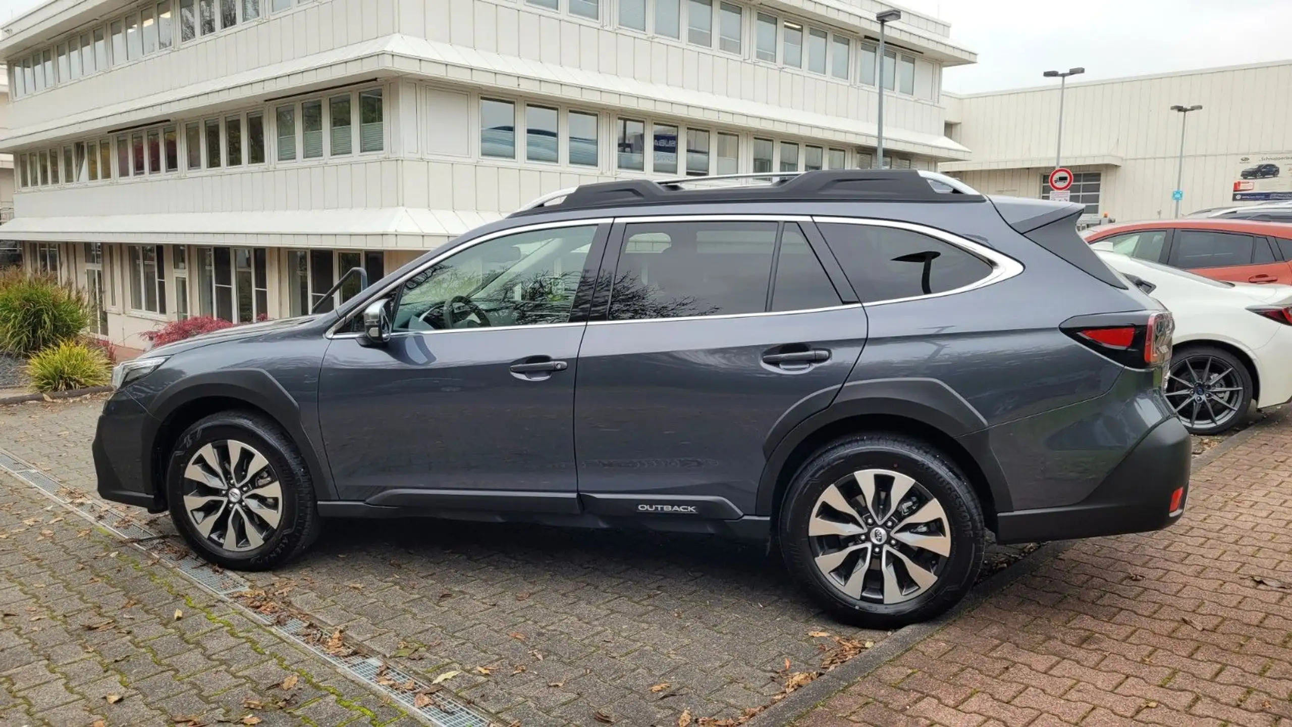 Subaru - OUTBACK