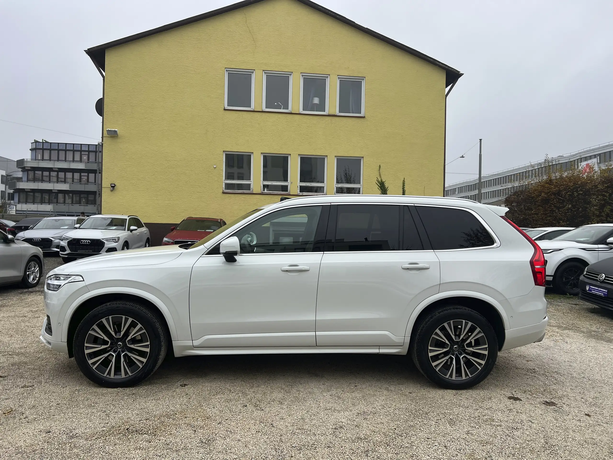 Volvo - XC90