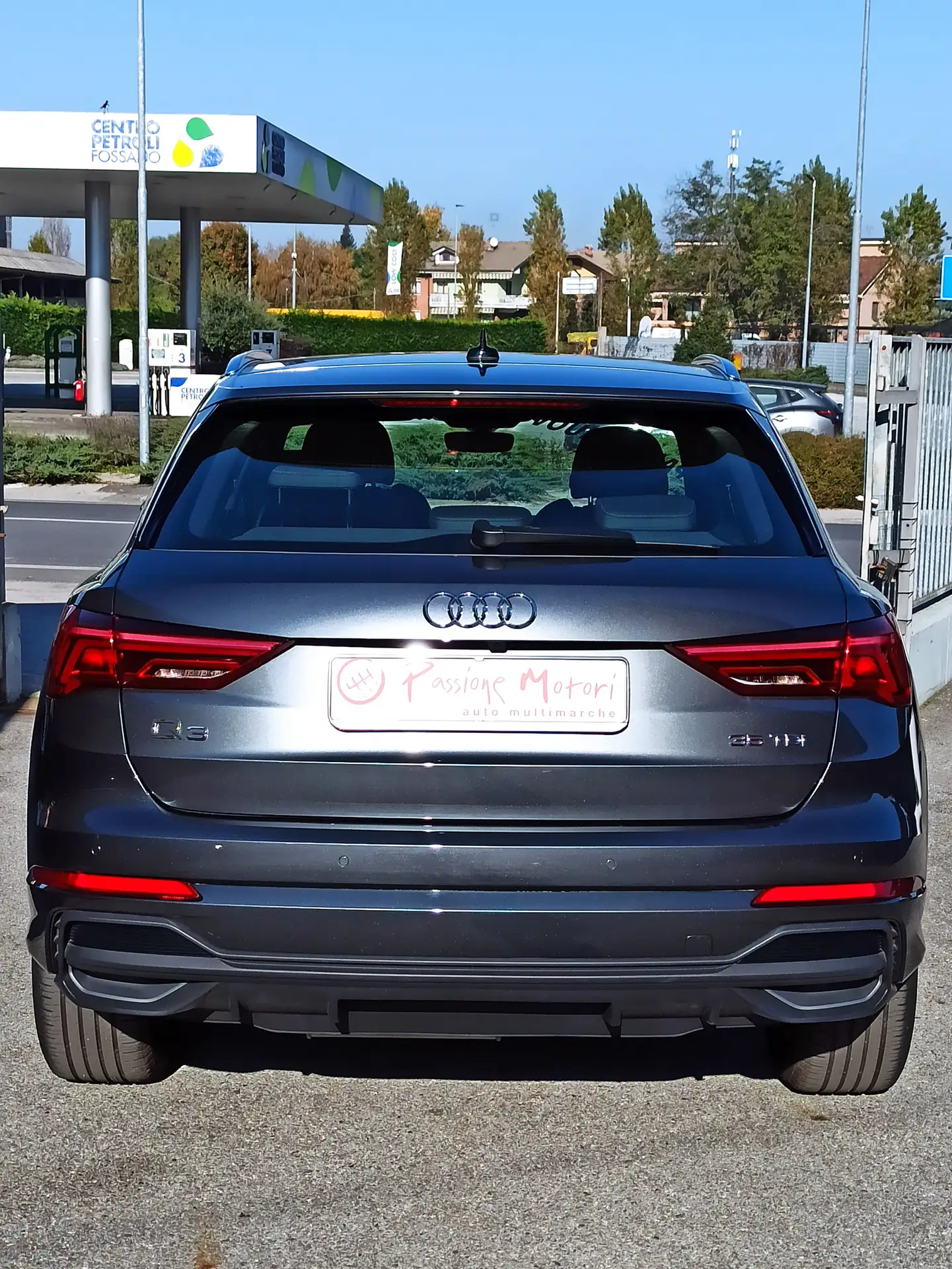 Audi - Q3