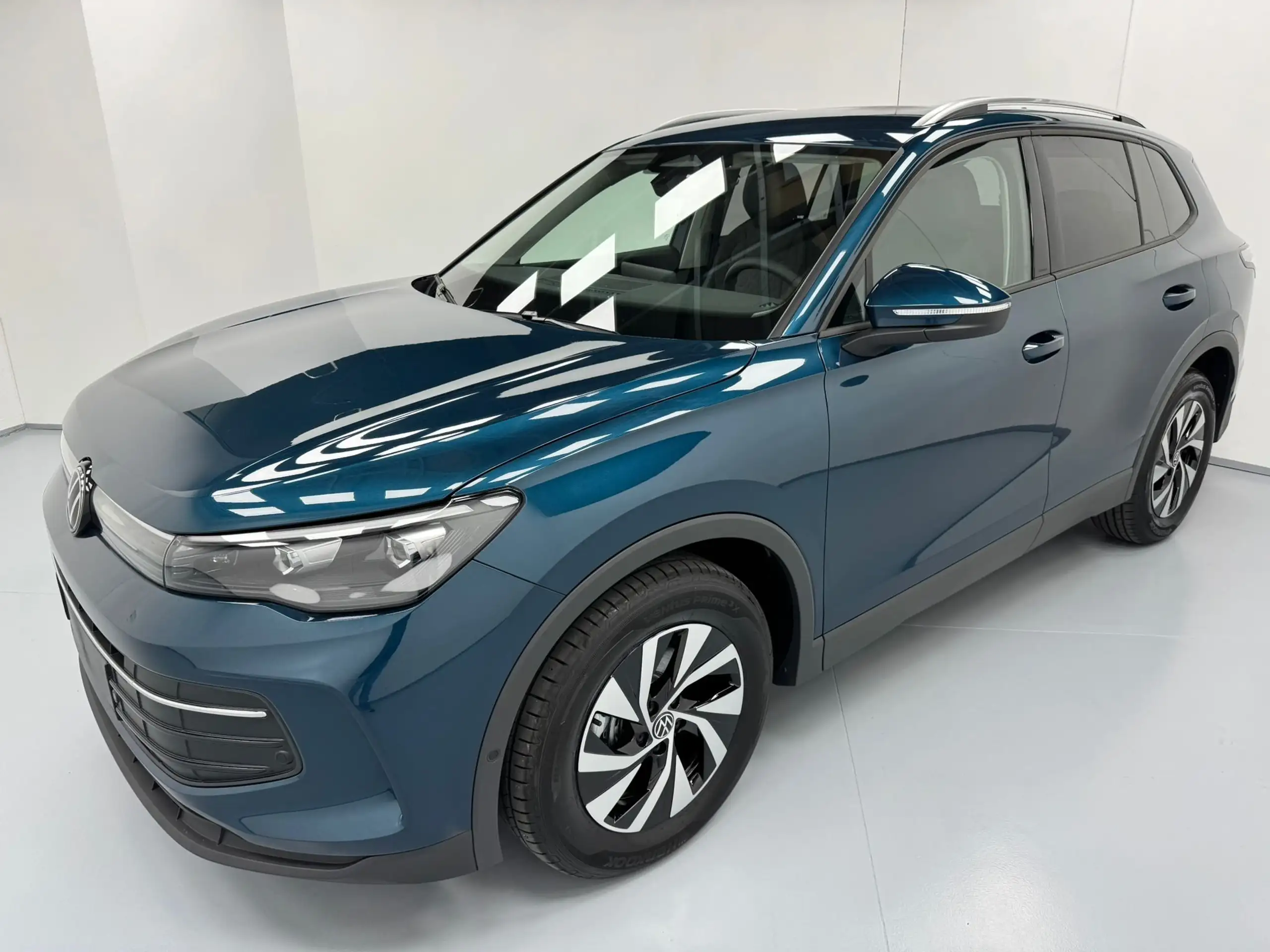 Volkswagen - Tiguan