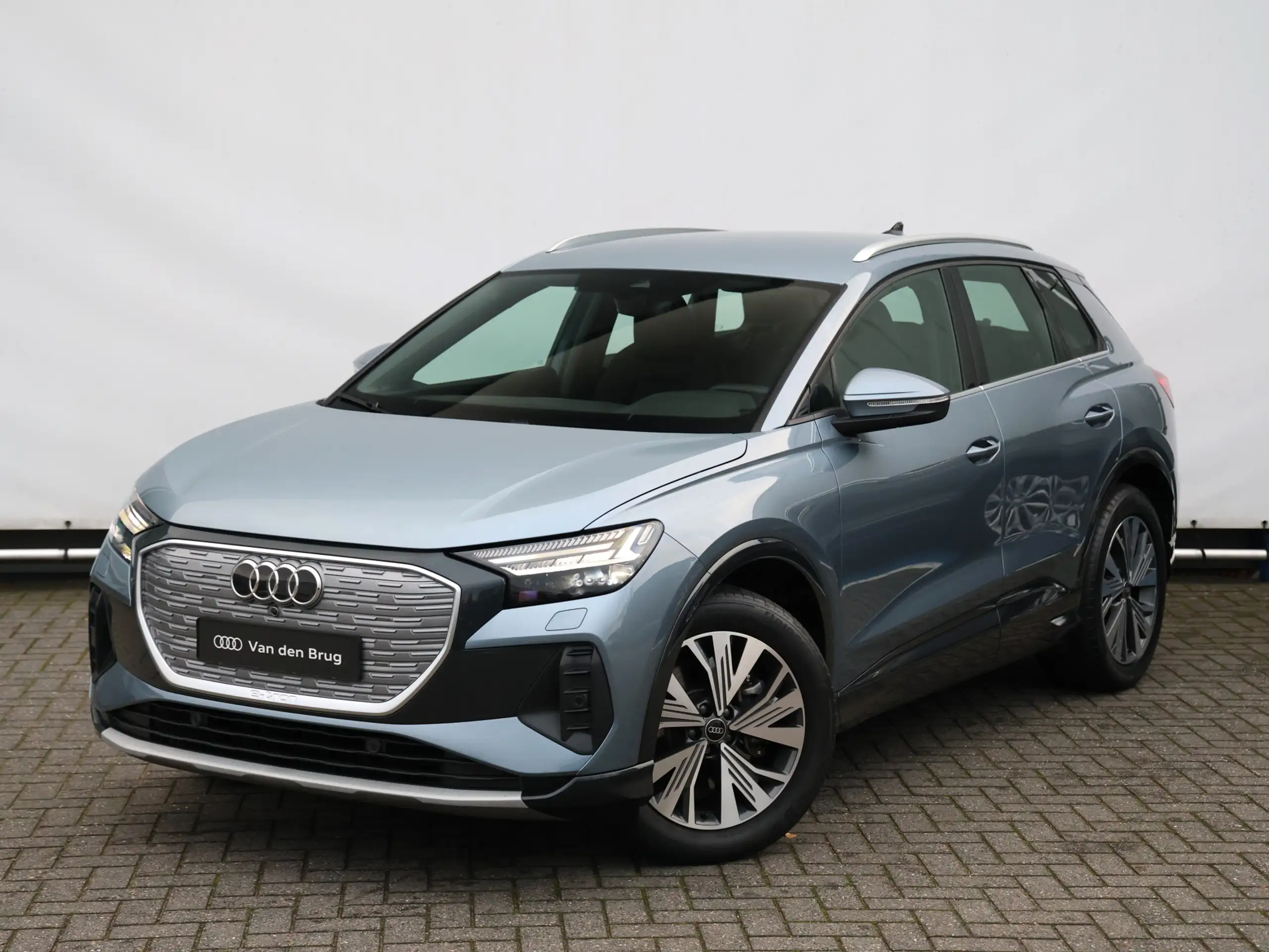 Audi - Q4 e-tron