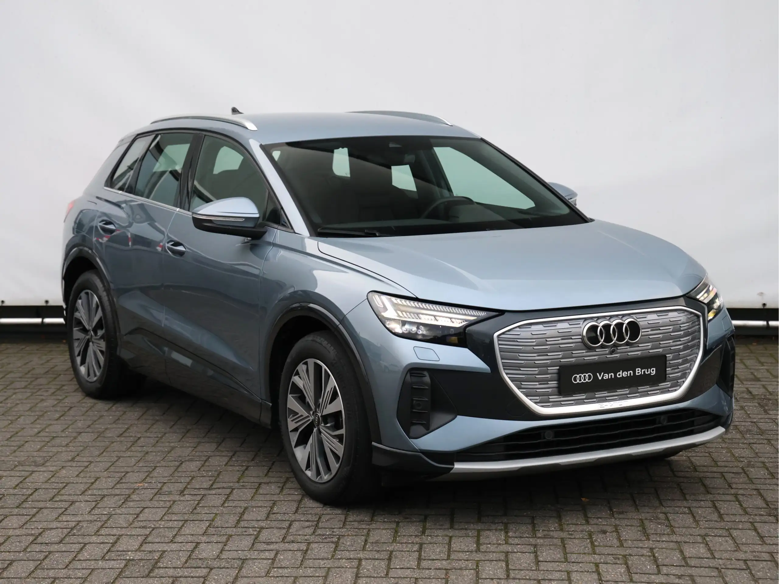 Audi - Q4 e-tron