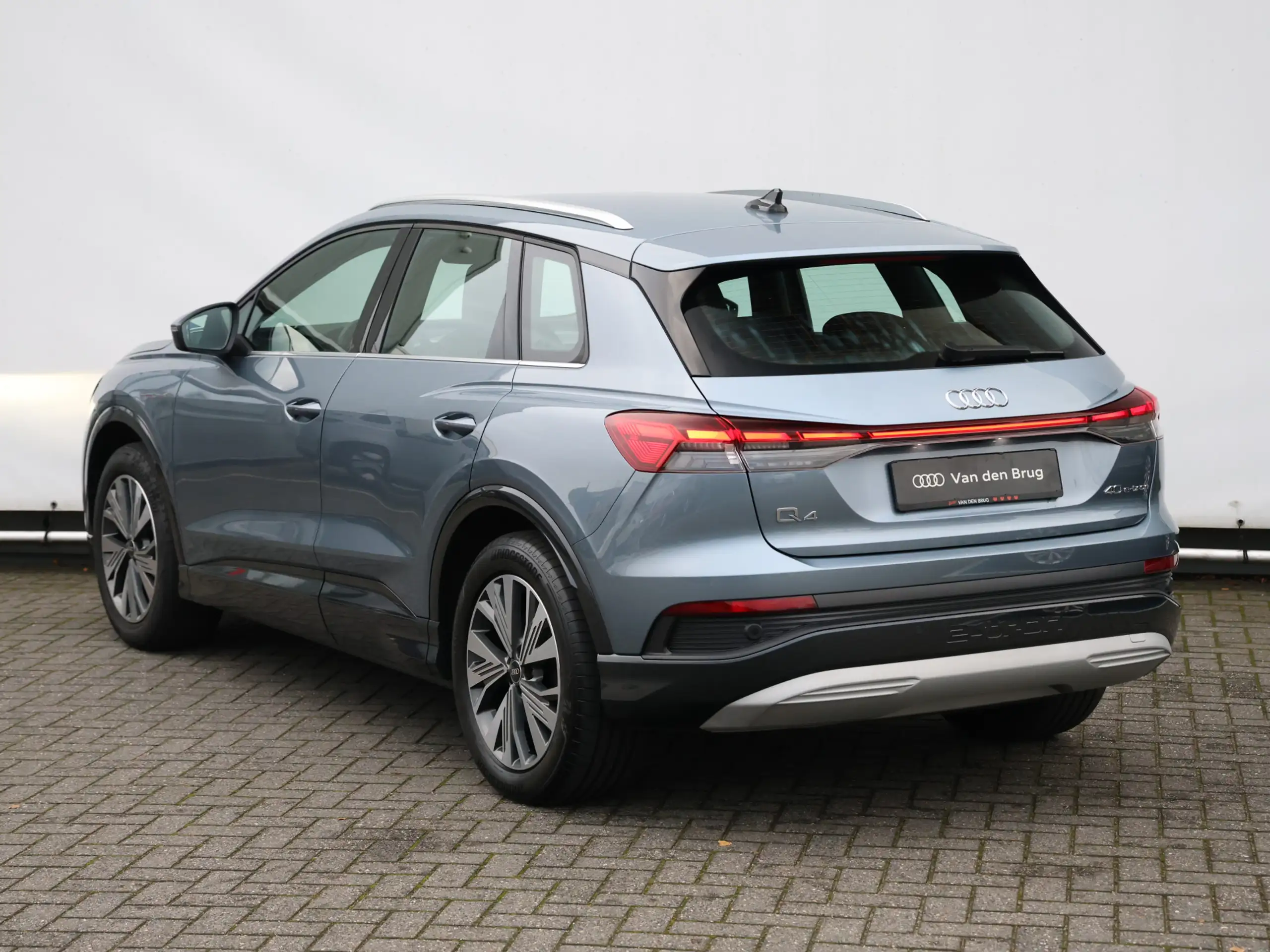 Audi - Q4 e-tron