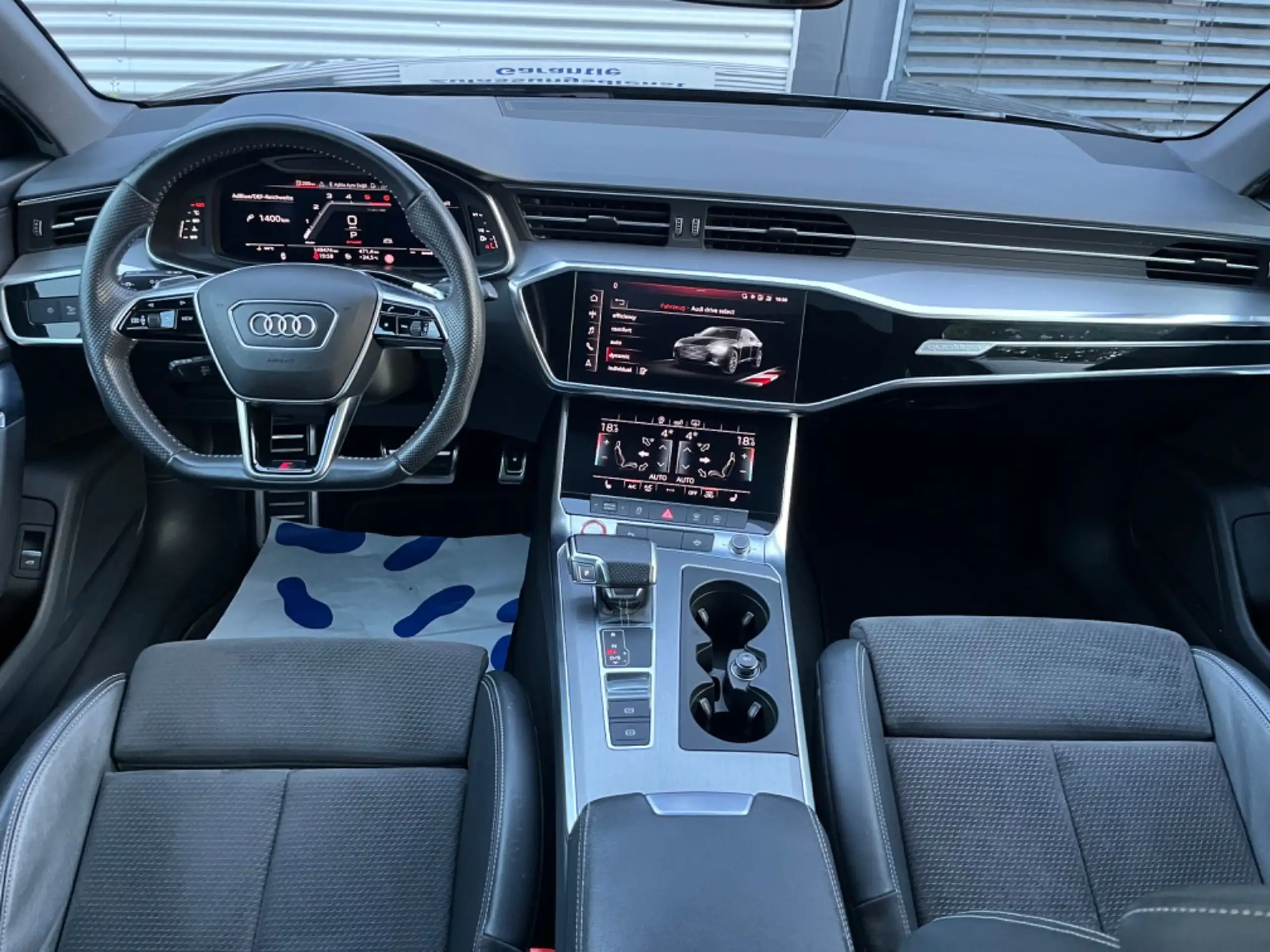 Audi - S6