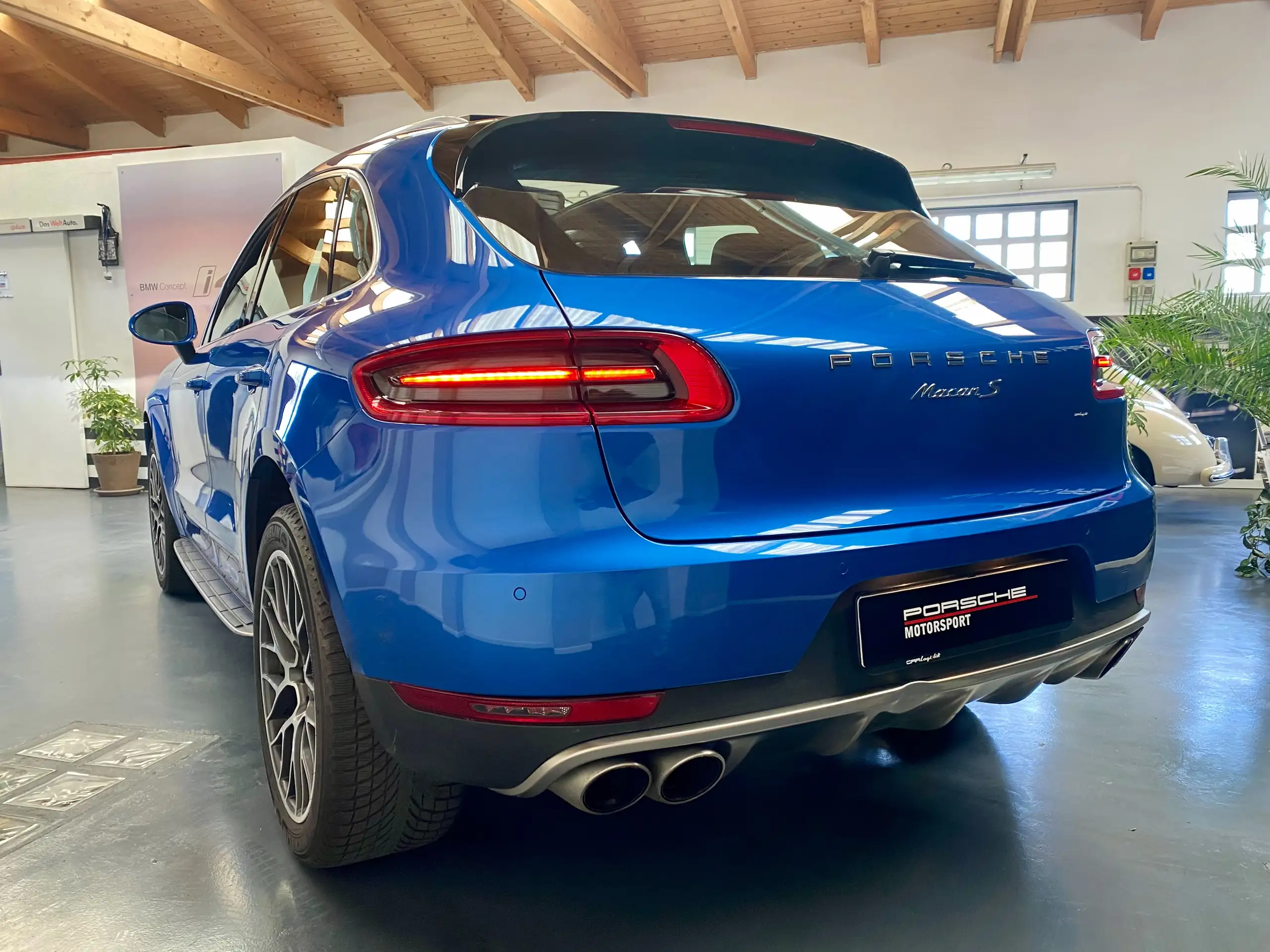 Porsche - Macan