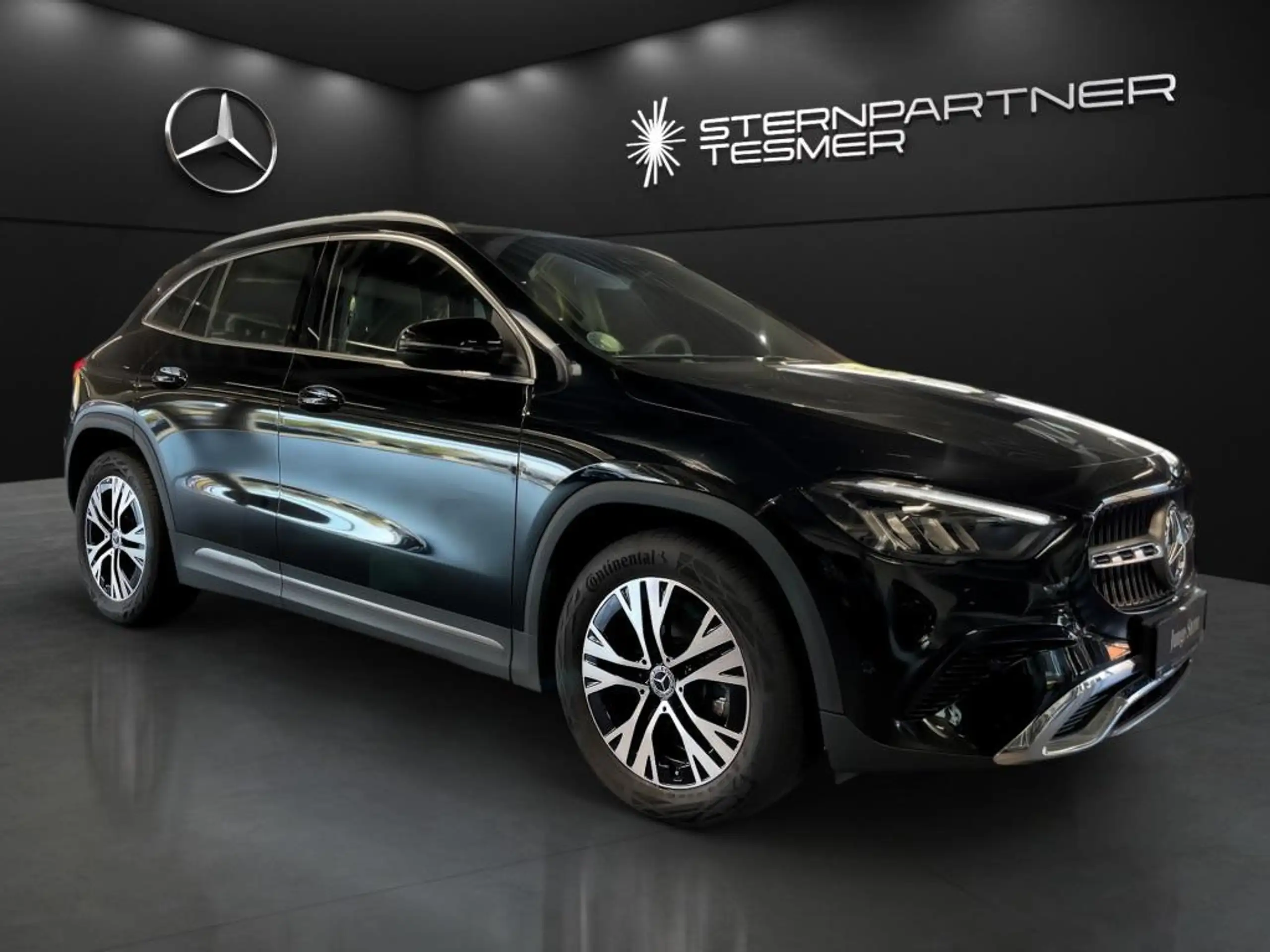 Mercedes-Benz - GLA 200