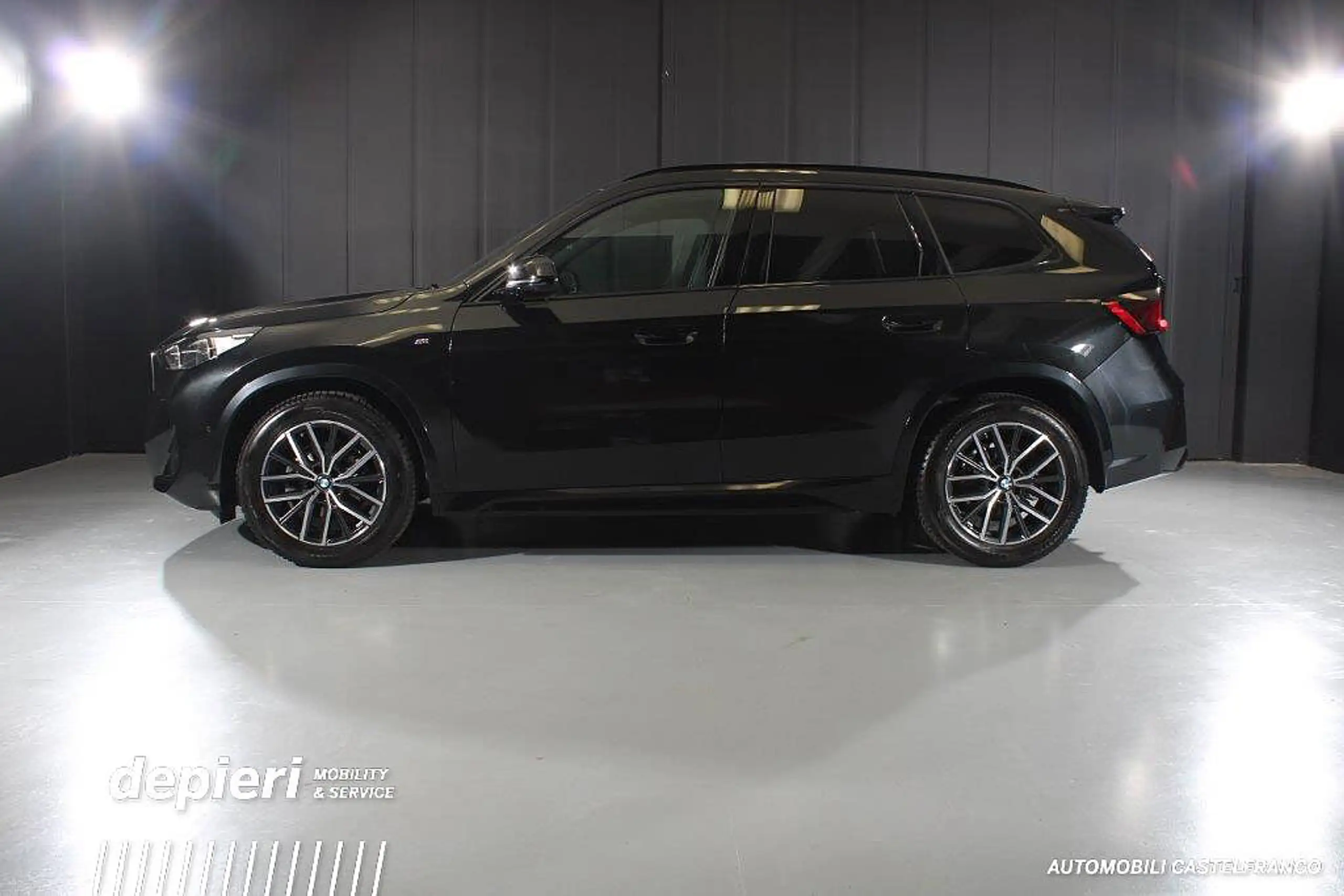 BMW - X1