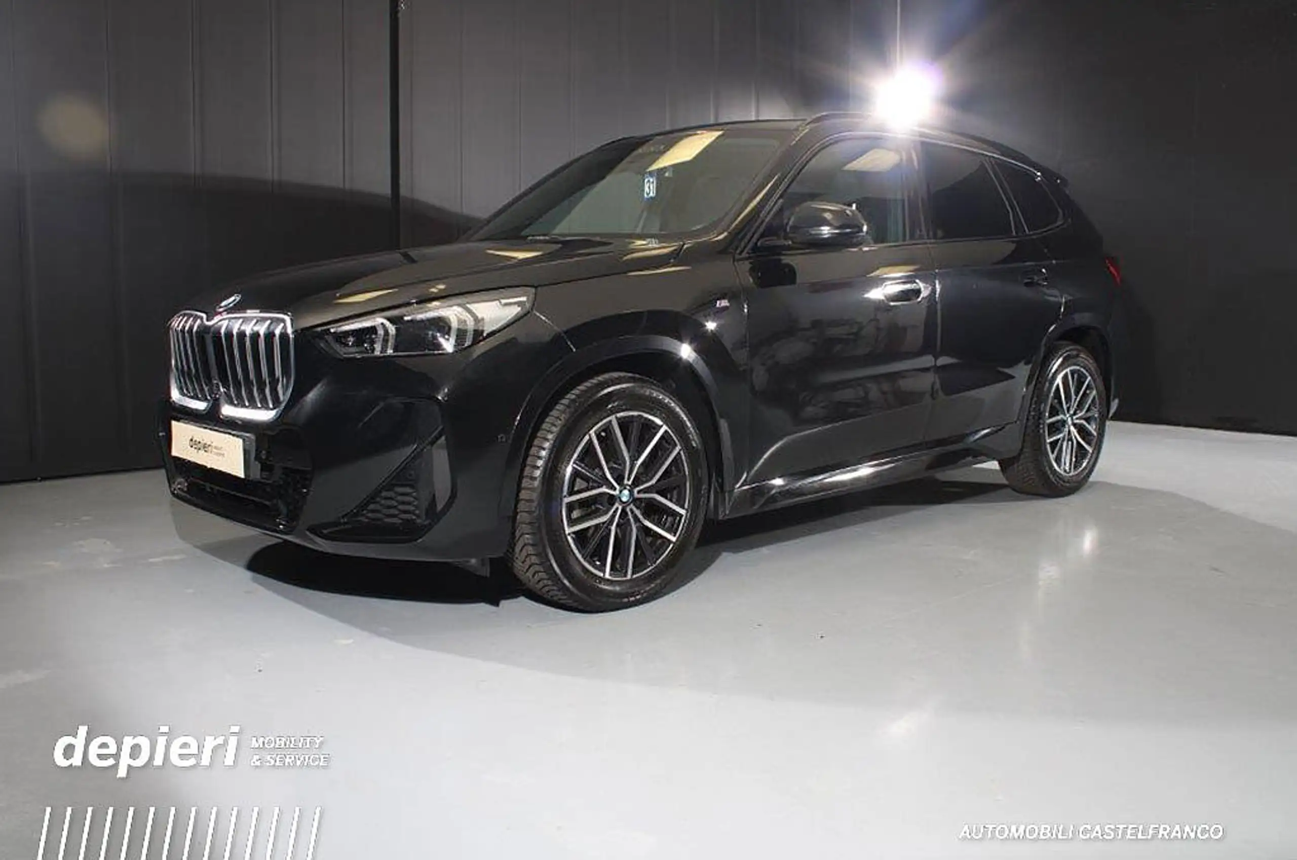 BMW - X1