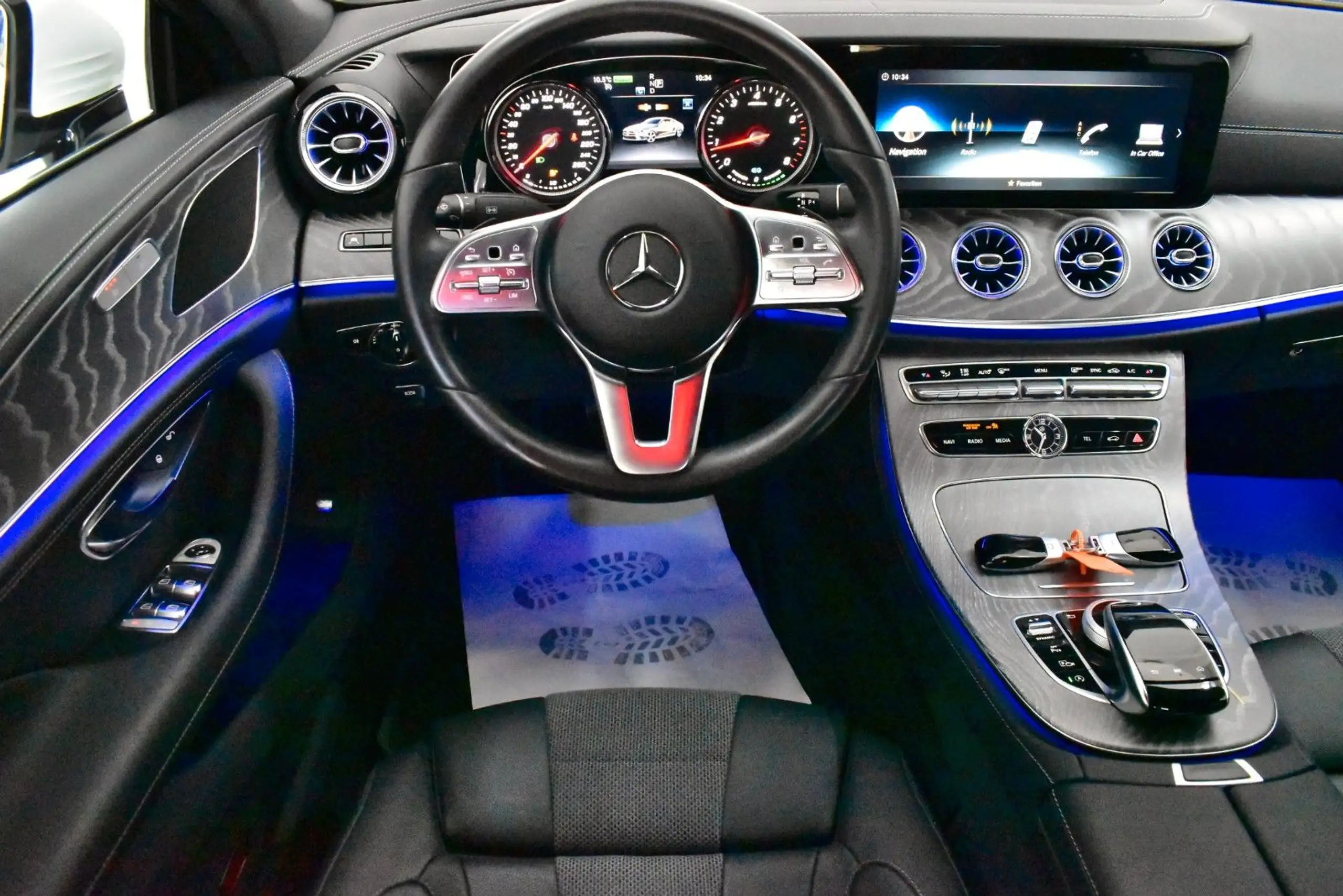 Mercedes-Benz - CLS 450