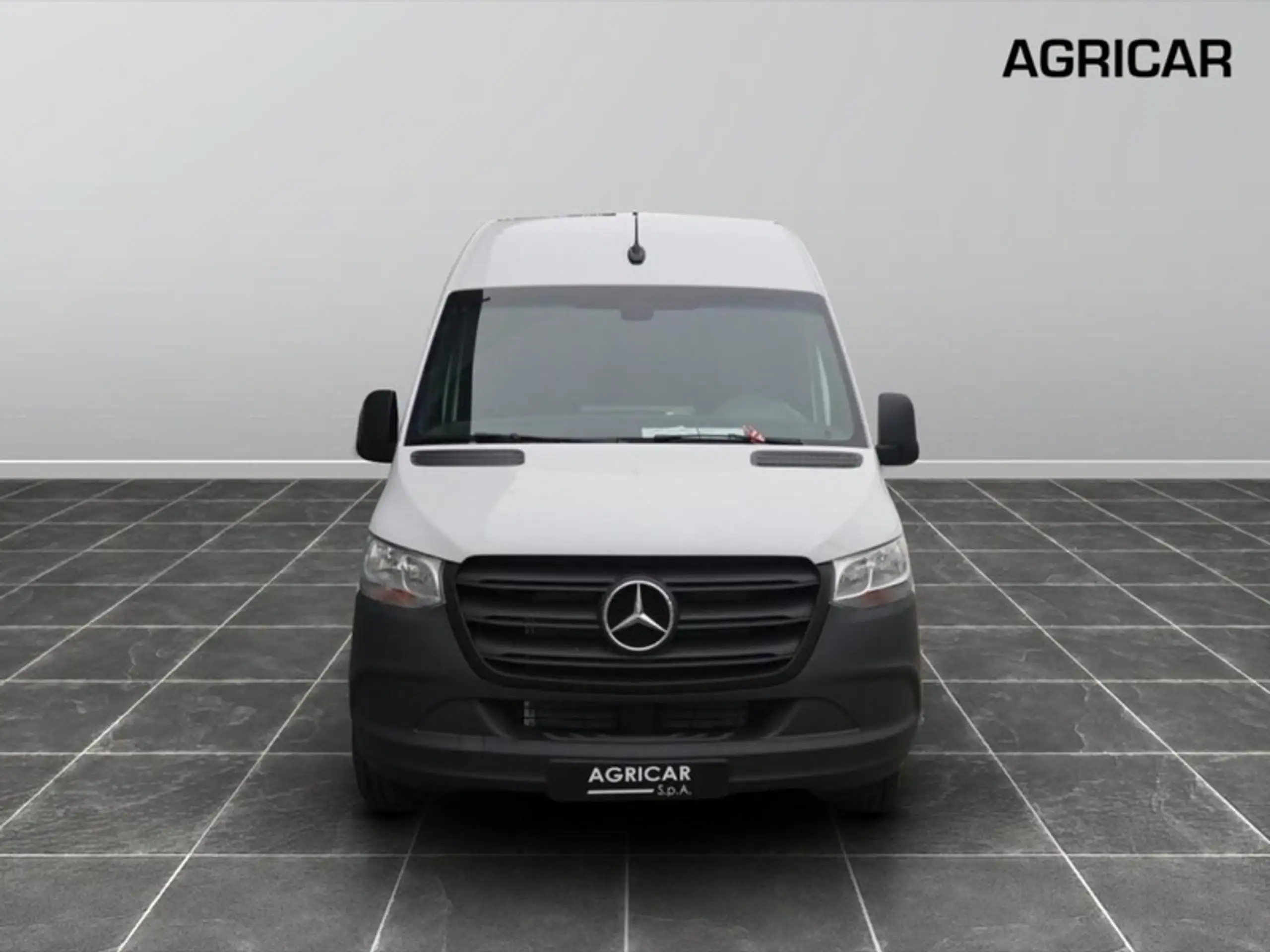 Mercedes-Benz - Sprinter