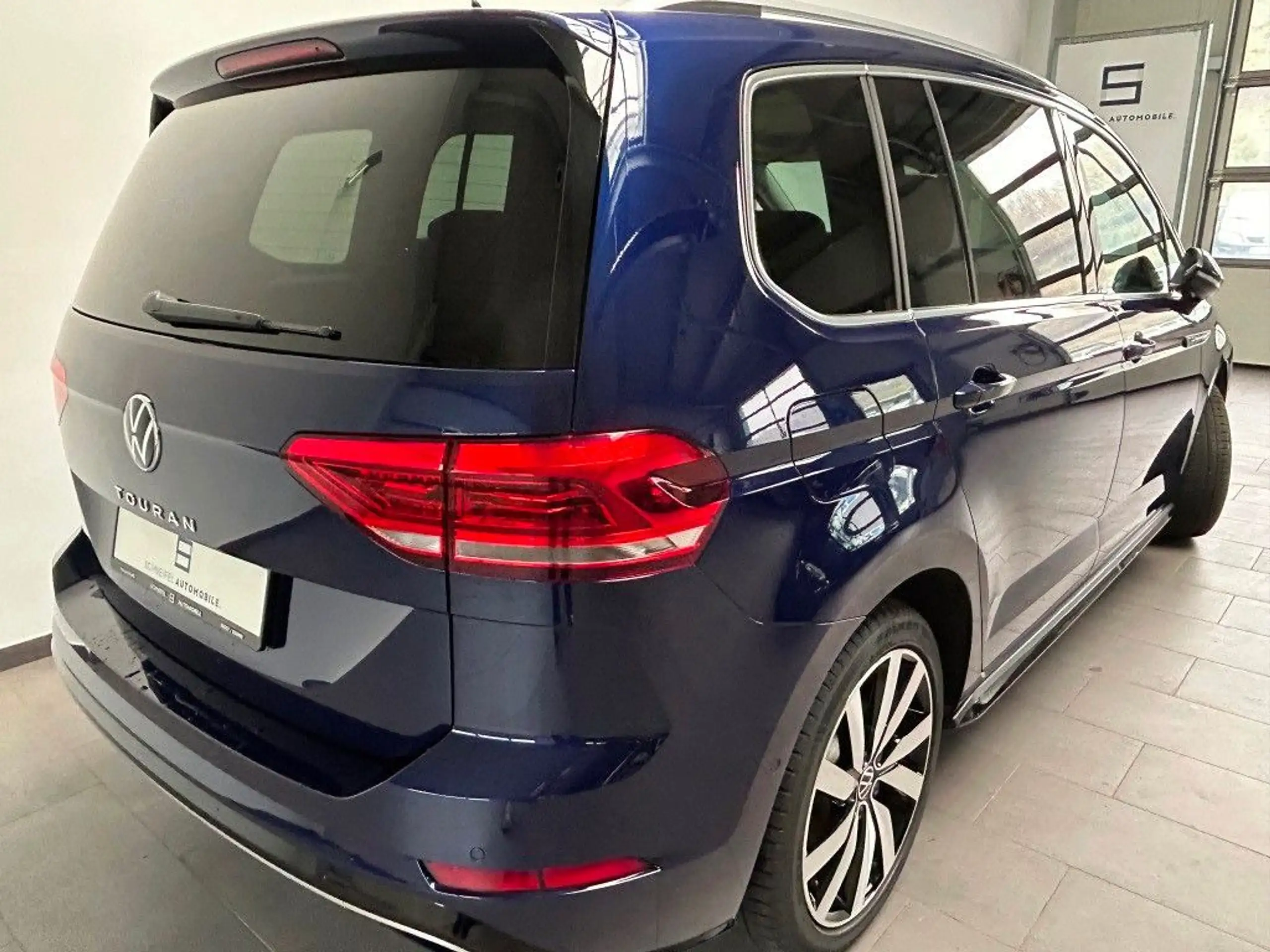 Volkswagen - Touran