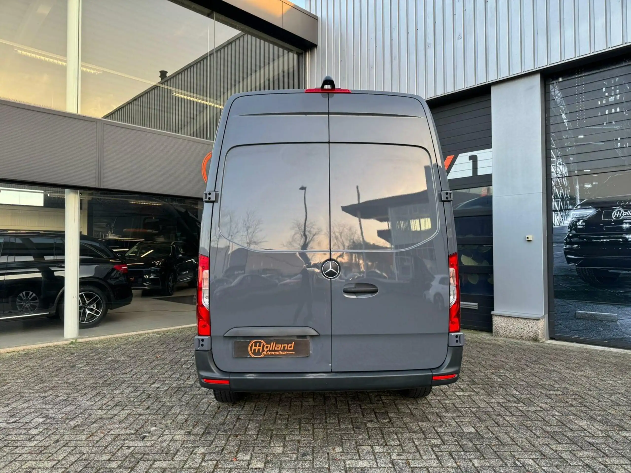 Mercedes-Benz - Sprinter