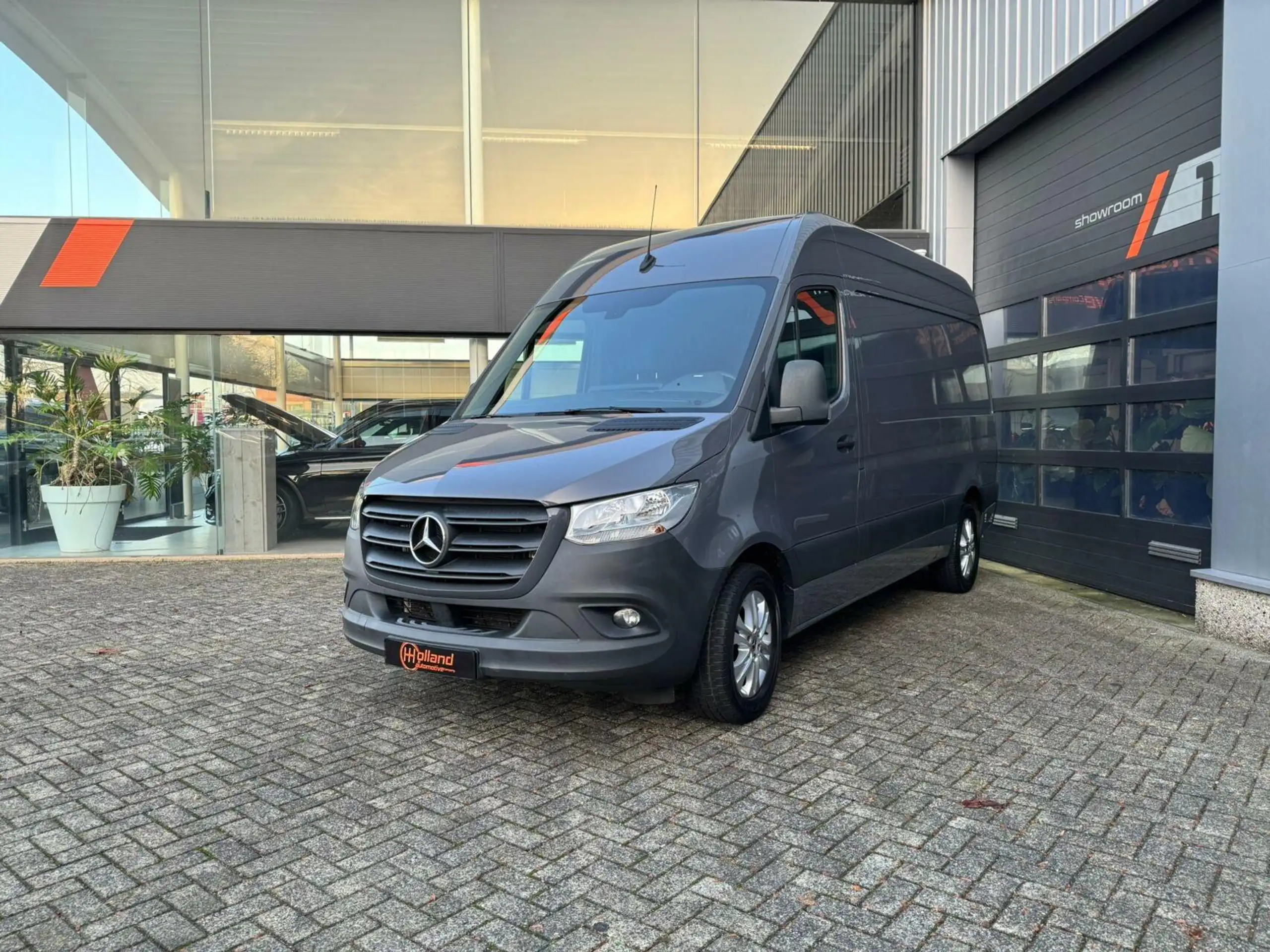 Mercedes-Benz - Sprinter