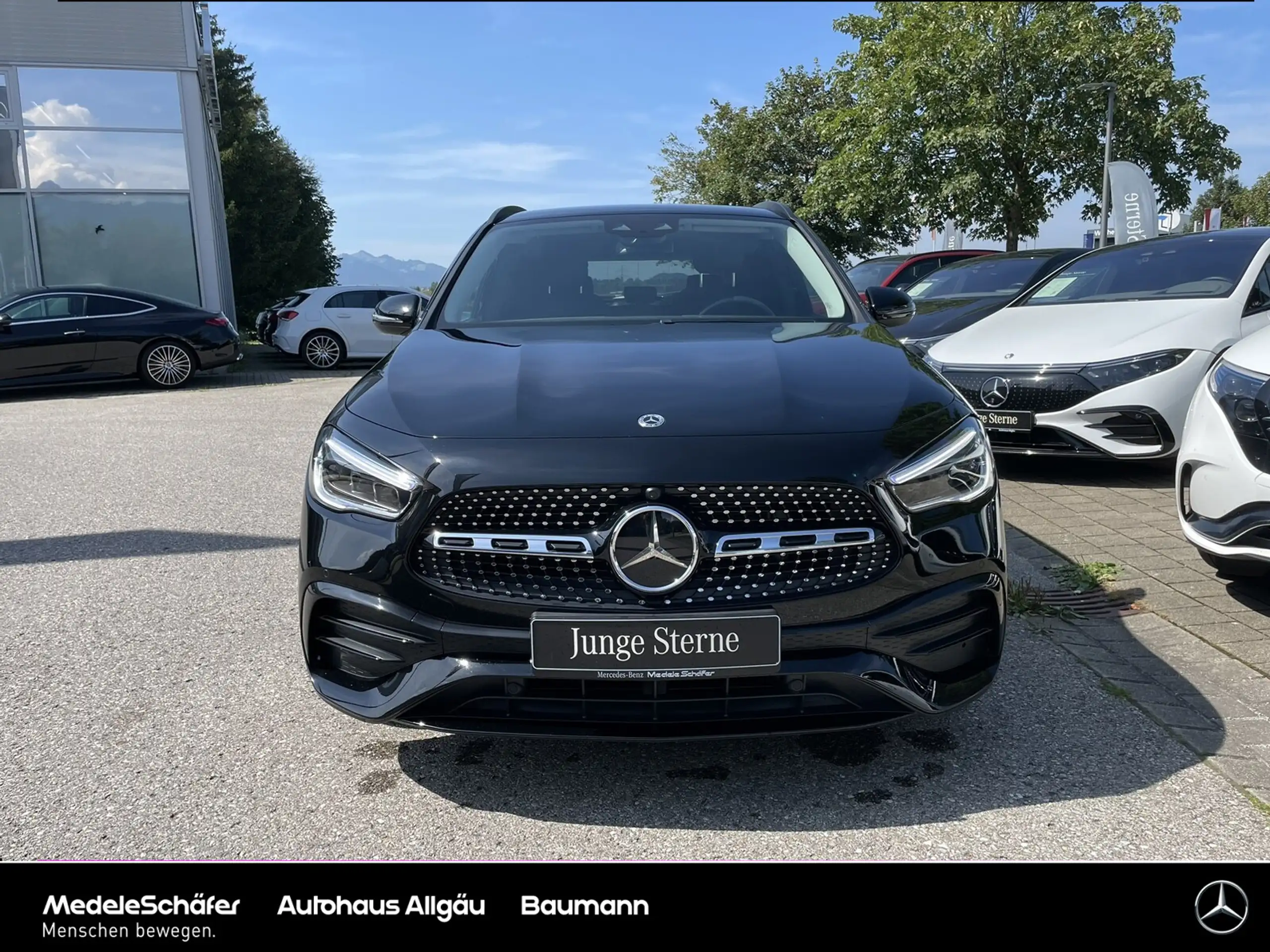 Mercedes-Benz - GLA 200