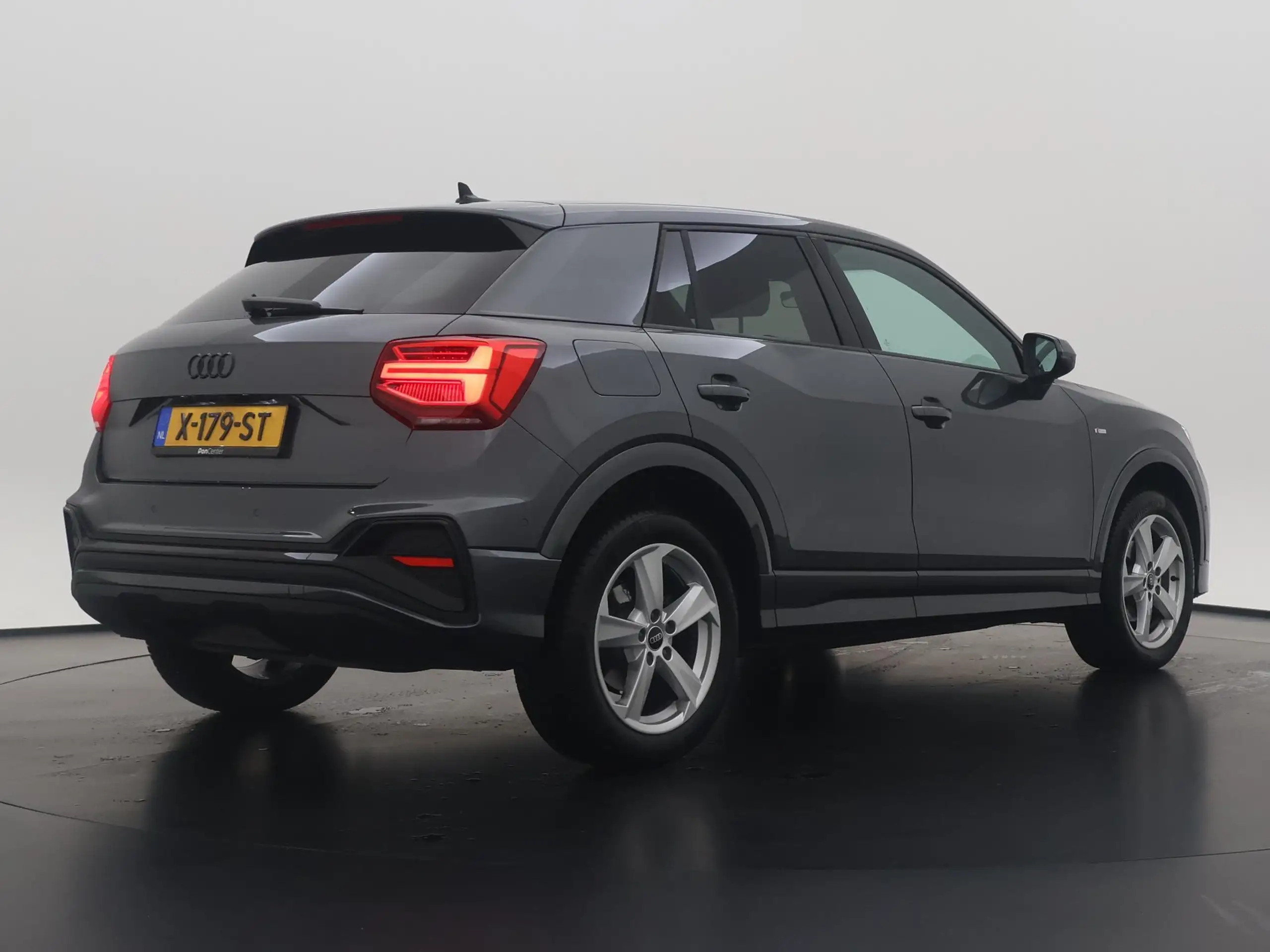 Audi - Q2