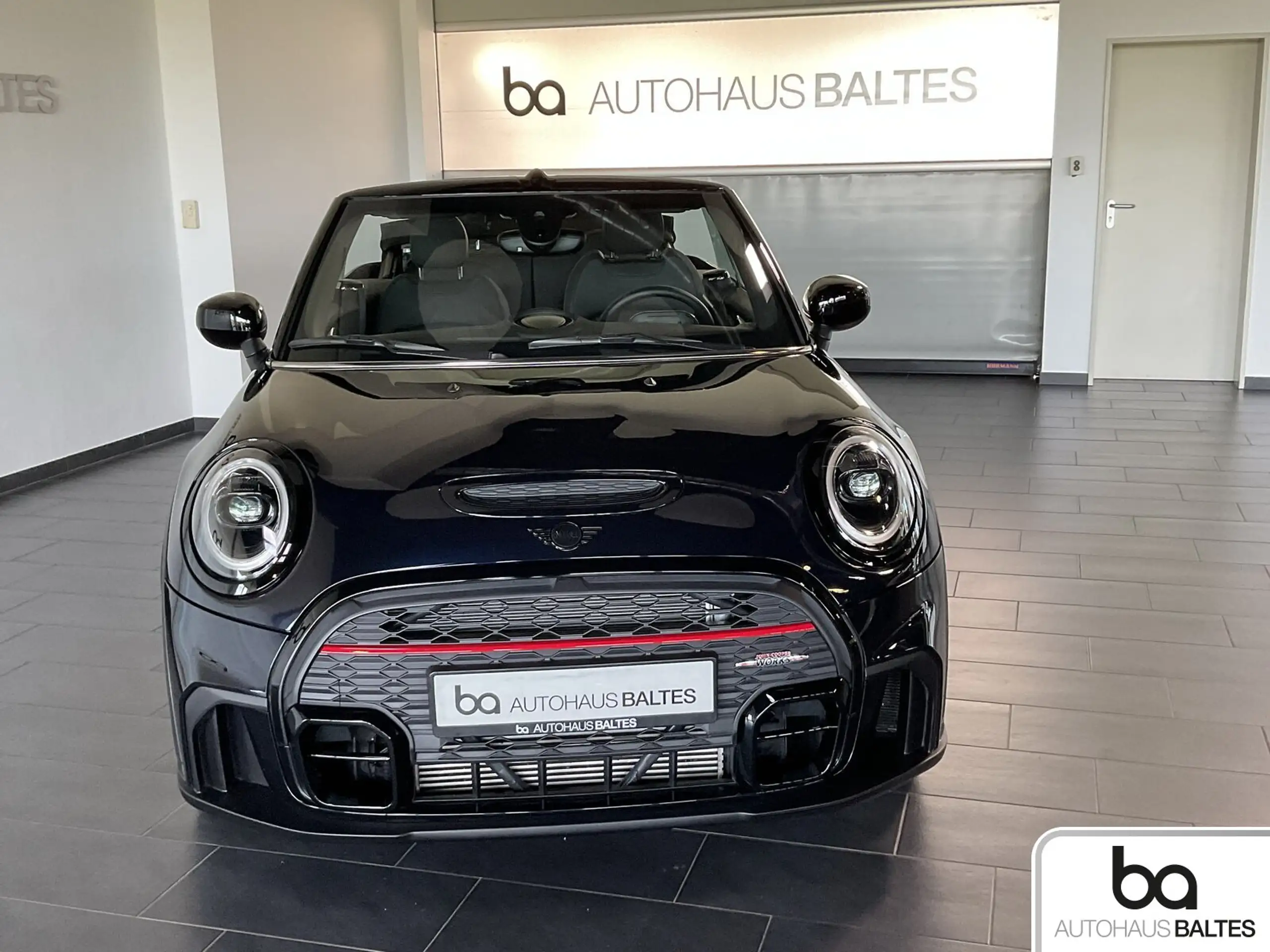 MINI - John Cooper Works Cabrio