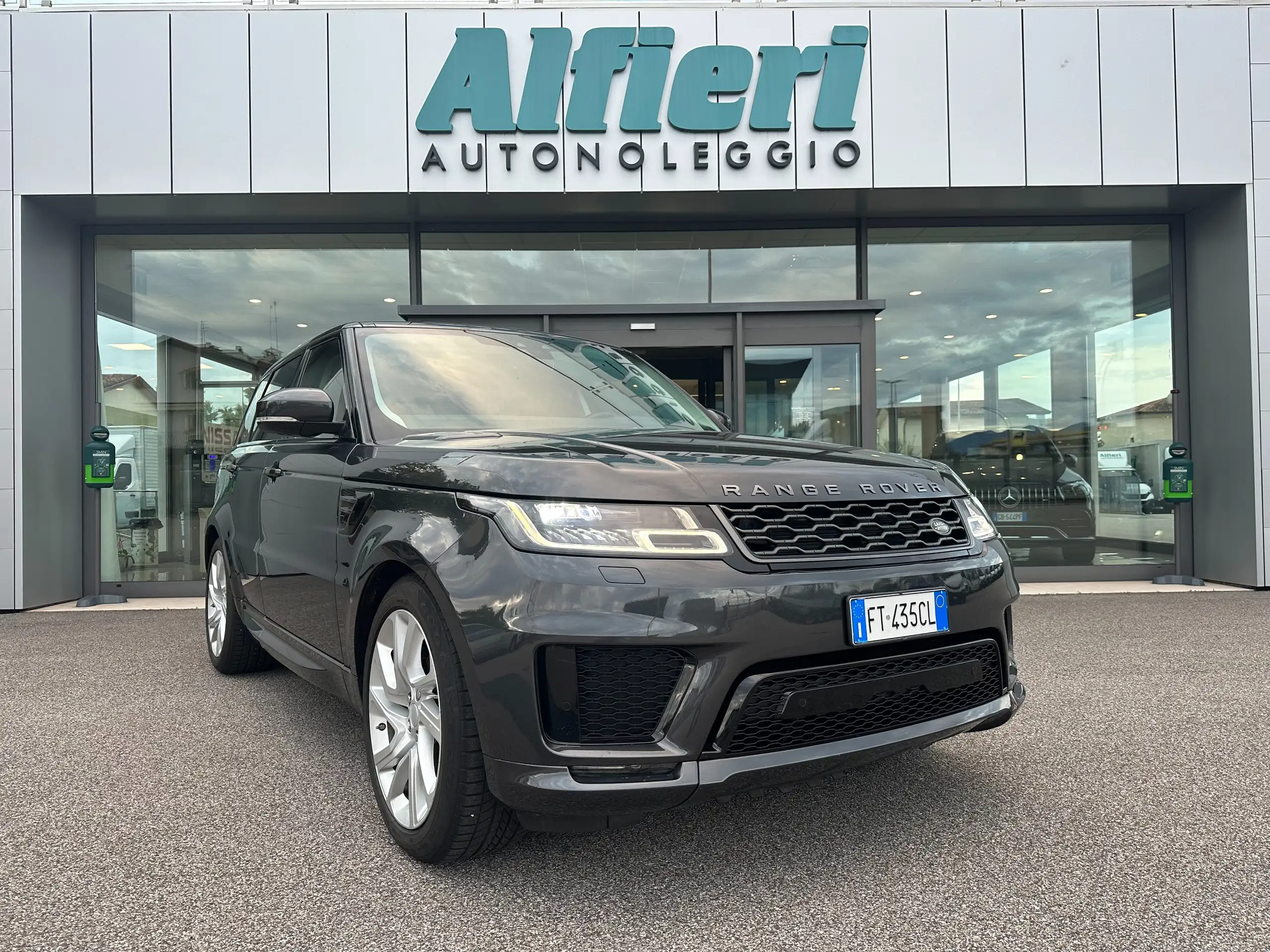 Land Rover - Range Rover Sport