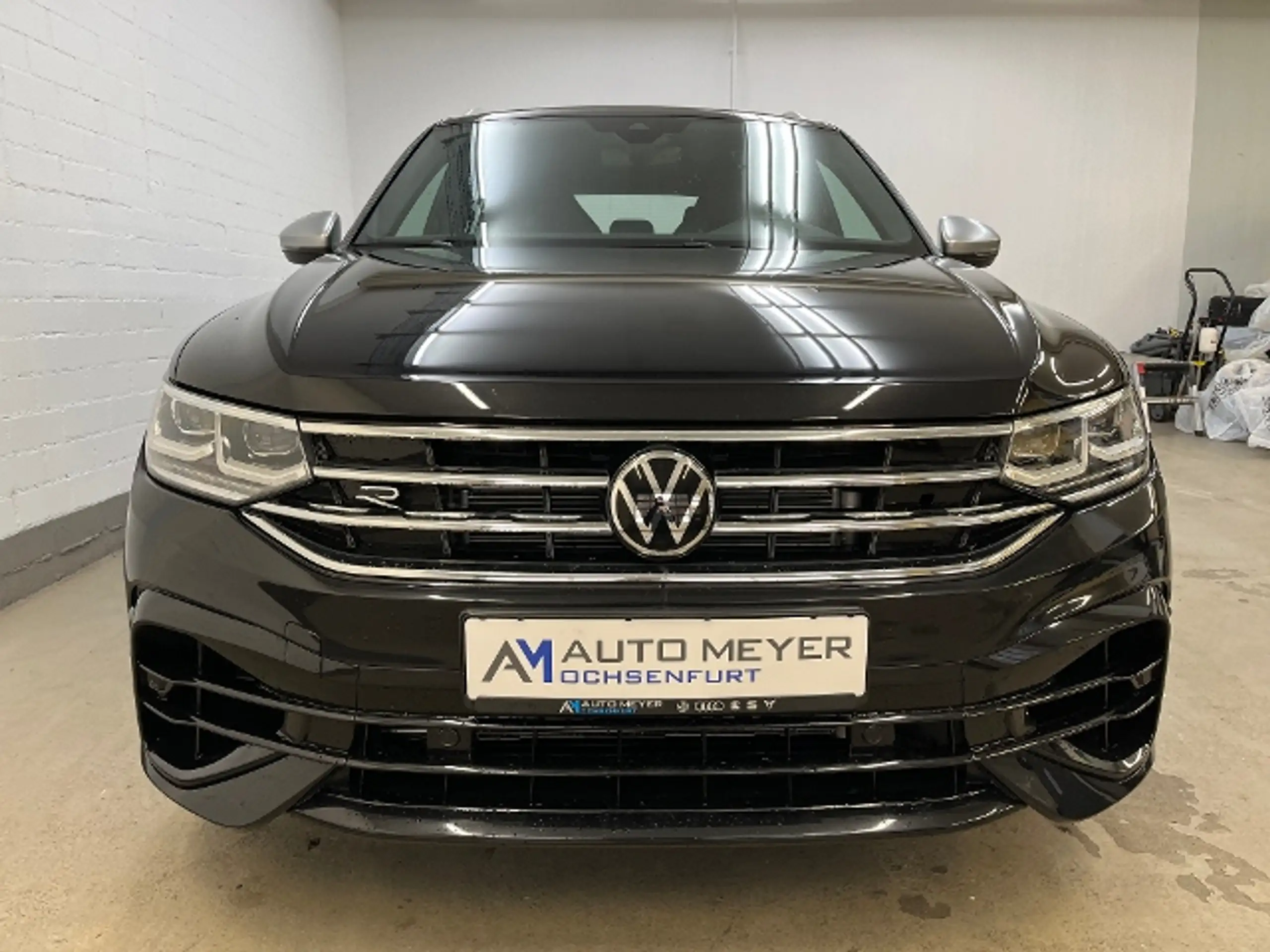 Volkswagen - Tiguan