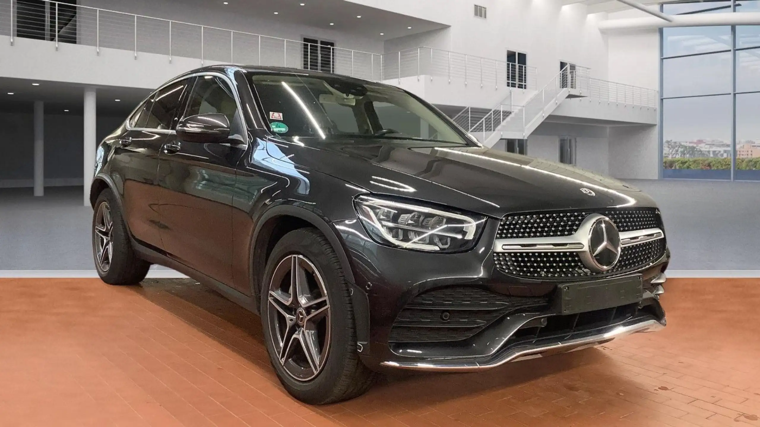 Mercedes-Benz - GLC 220