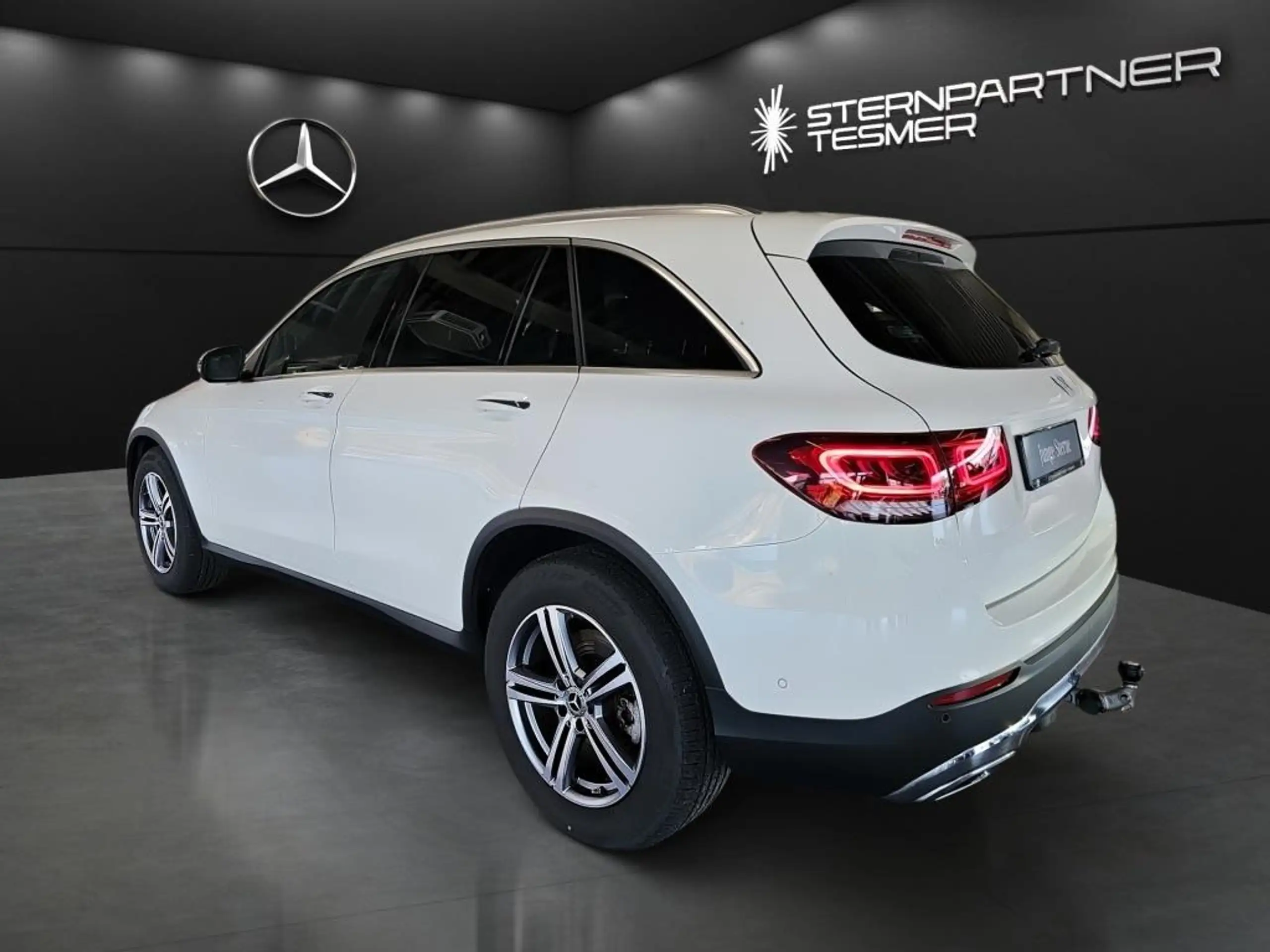 Mercedes-Benz - GLC 220