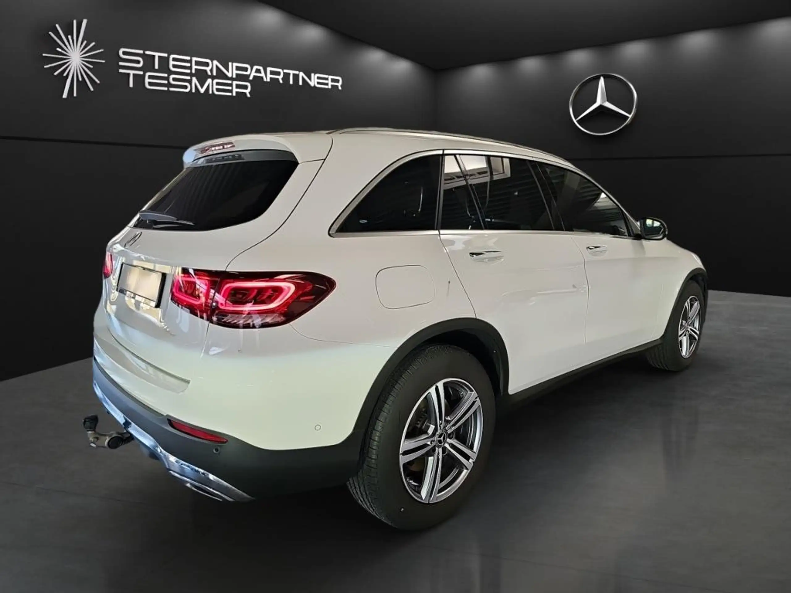 Mercedes-Benz - GLC 220