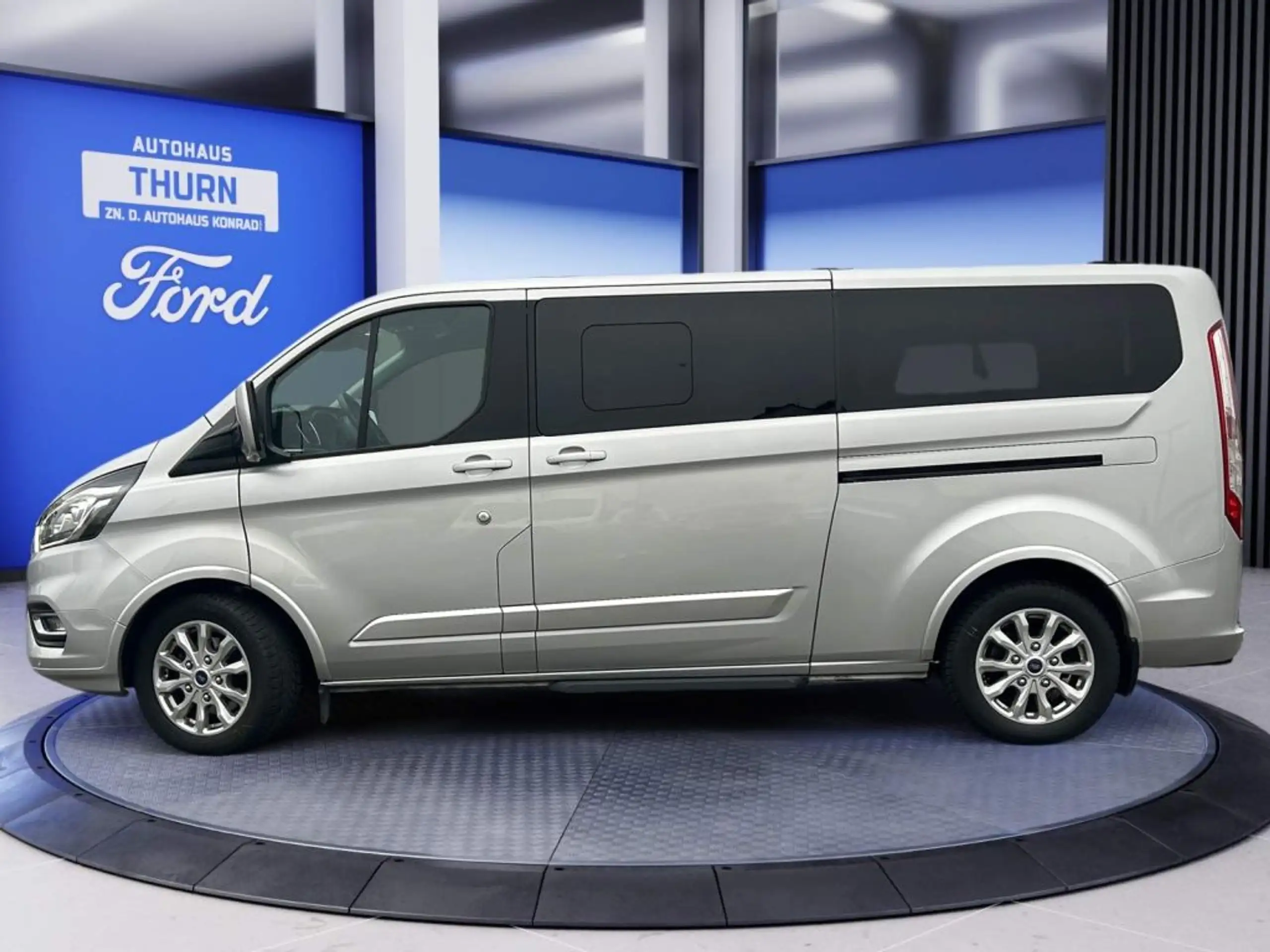 Ford - Tourneo Custom