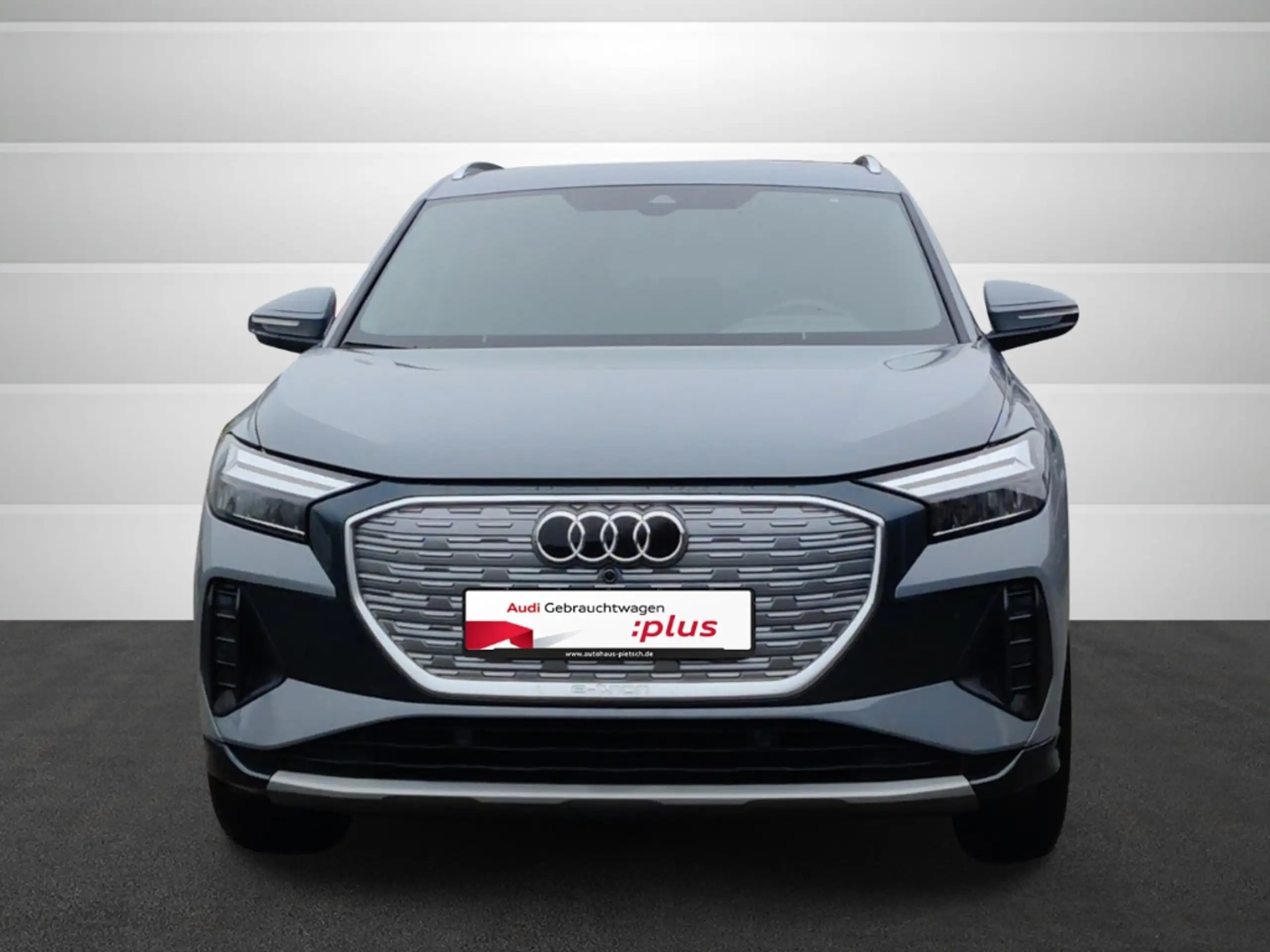 Audi - Q4 e-tron